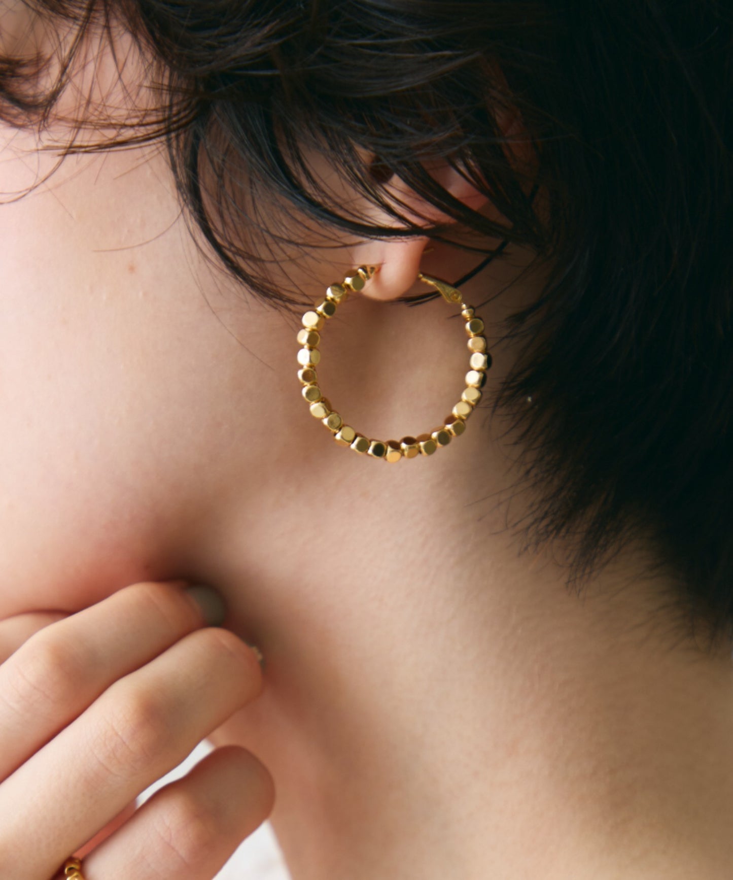 キラキラフープピアス