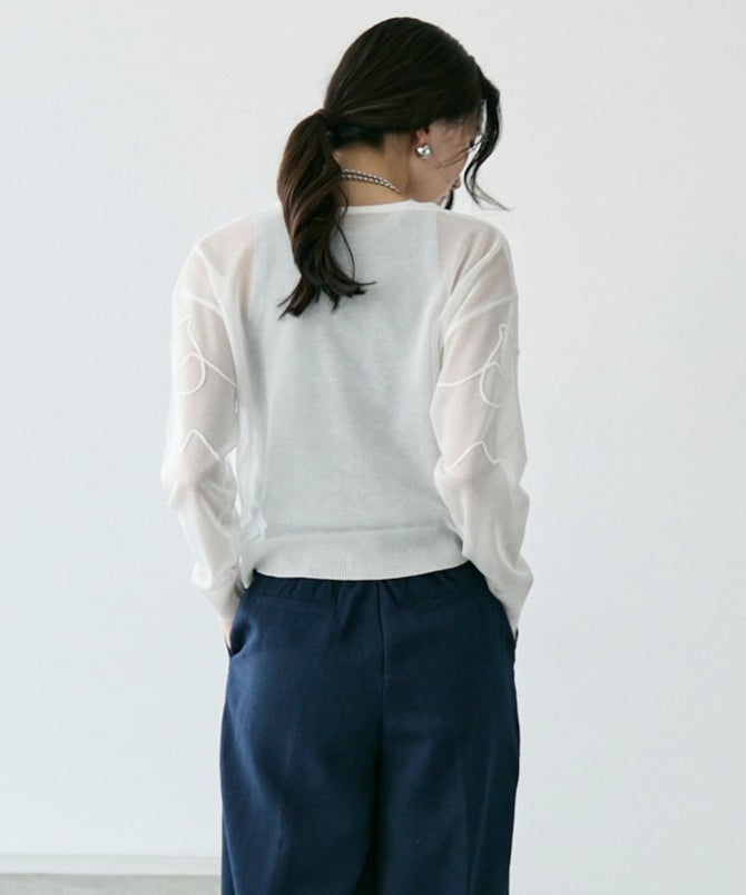 天竺編み刺繍入りVネックカーディガン