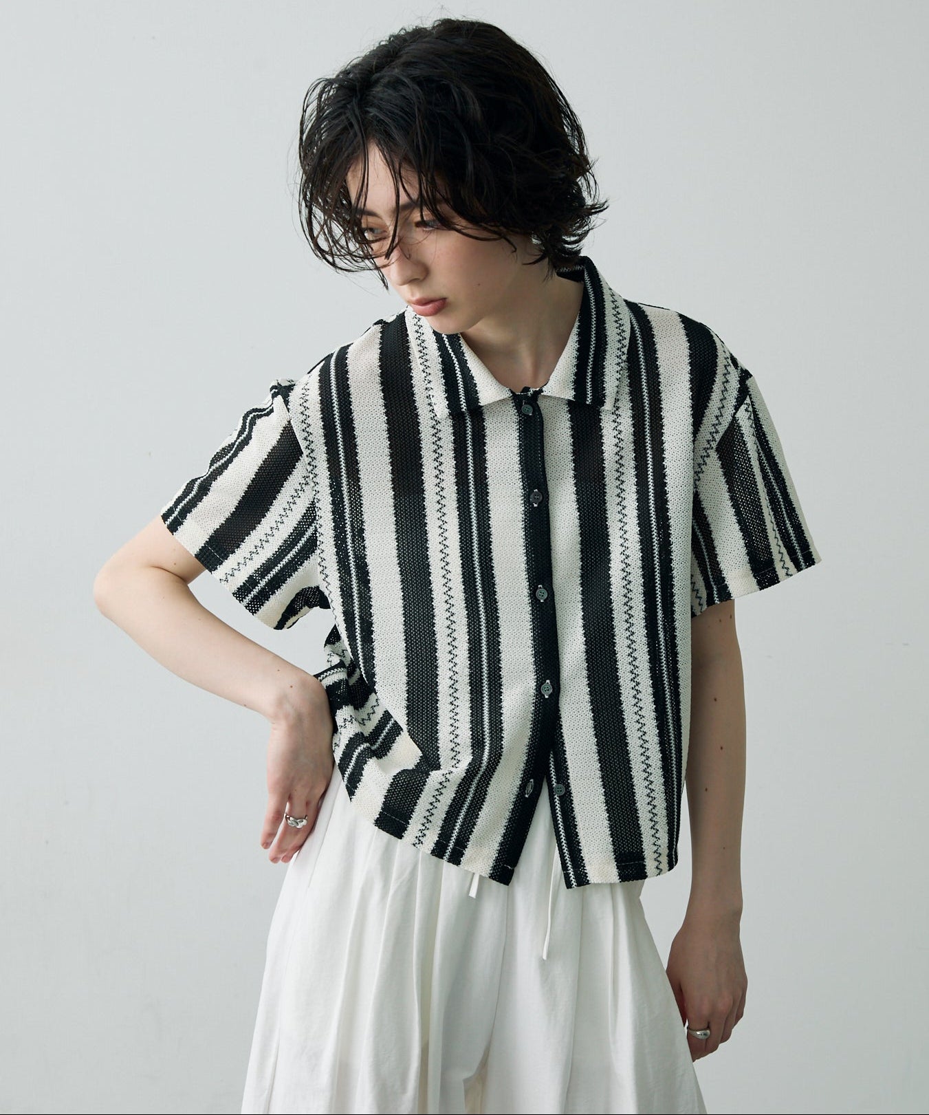 透かし編み開襟シャツ