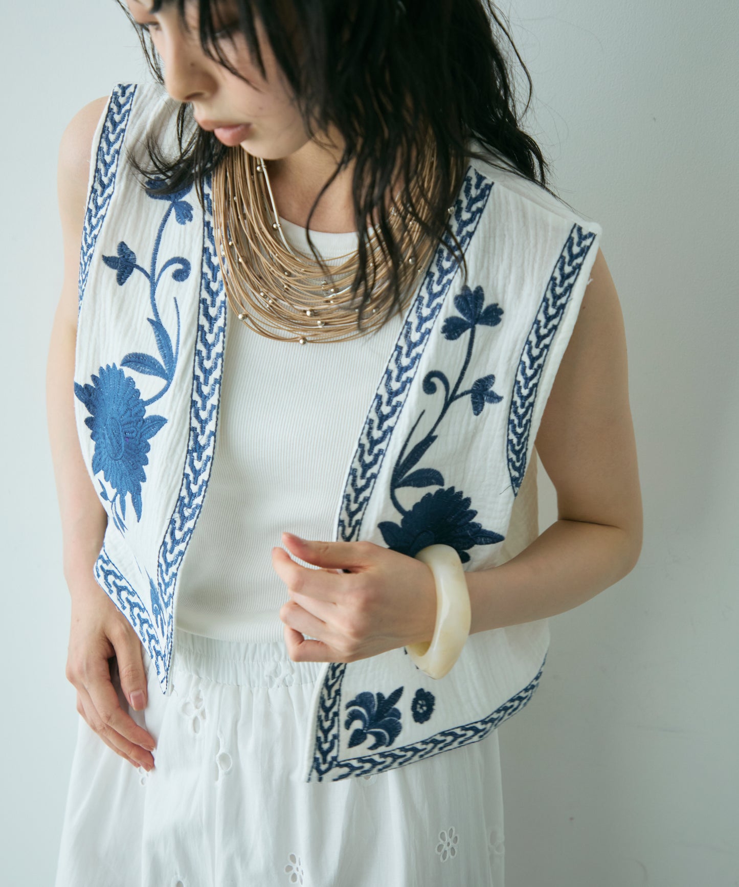 ボタニカル刺繍Wガーゼジレ