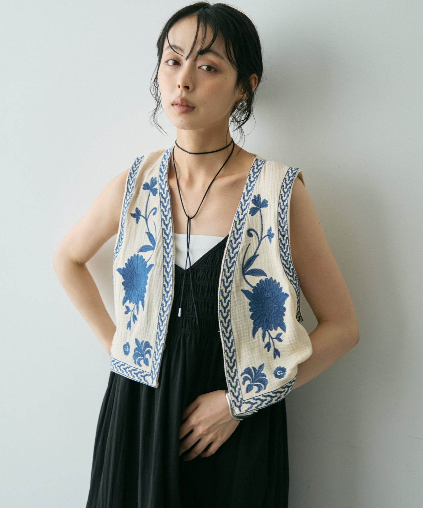 ボタニカル刺繍Wガーゼジレ