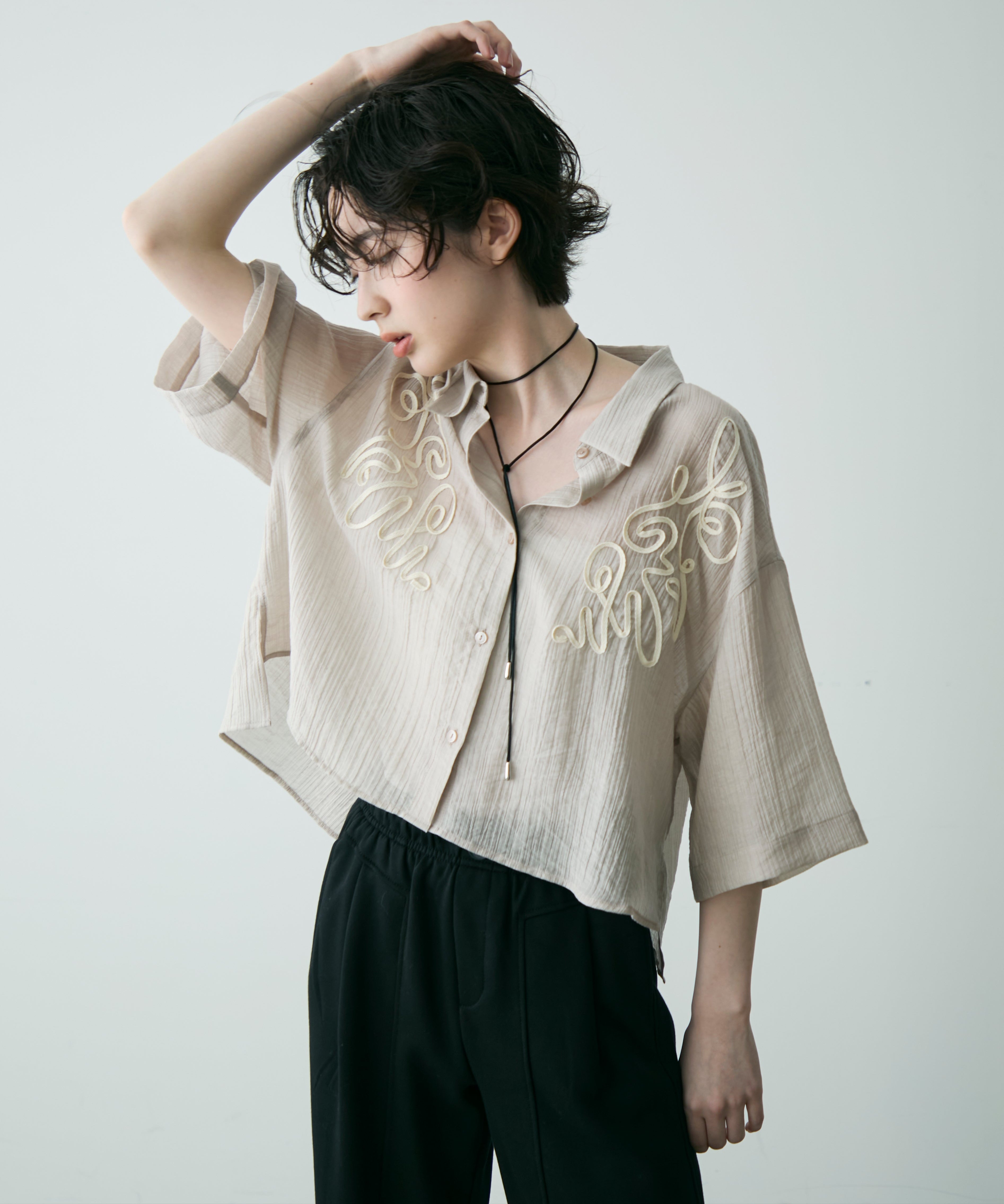 楊柳シアーコード刺繍シャツ | Trish
