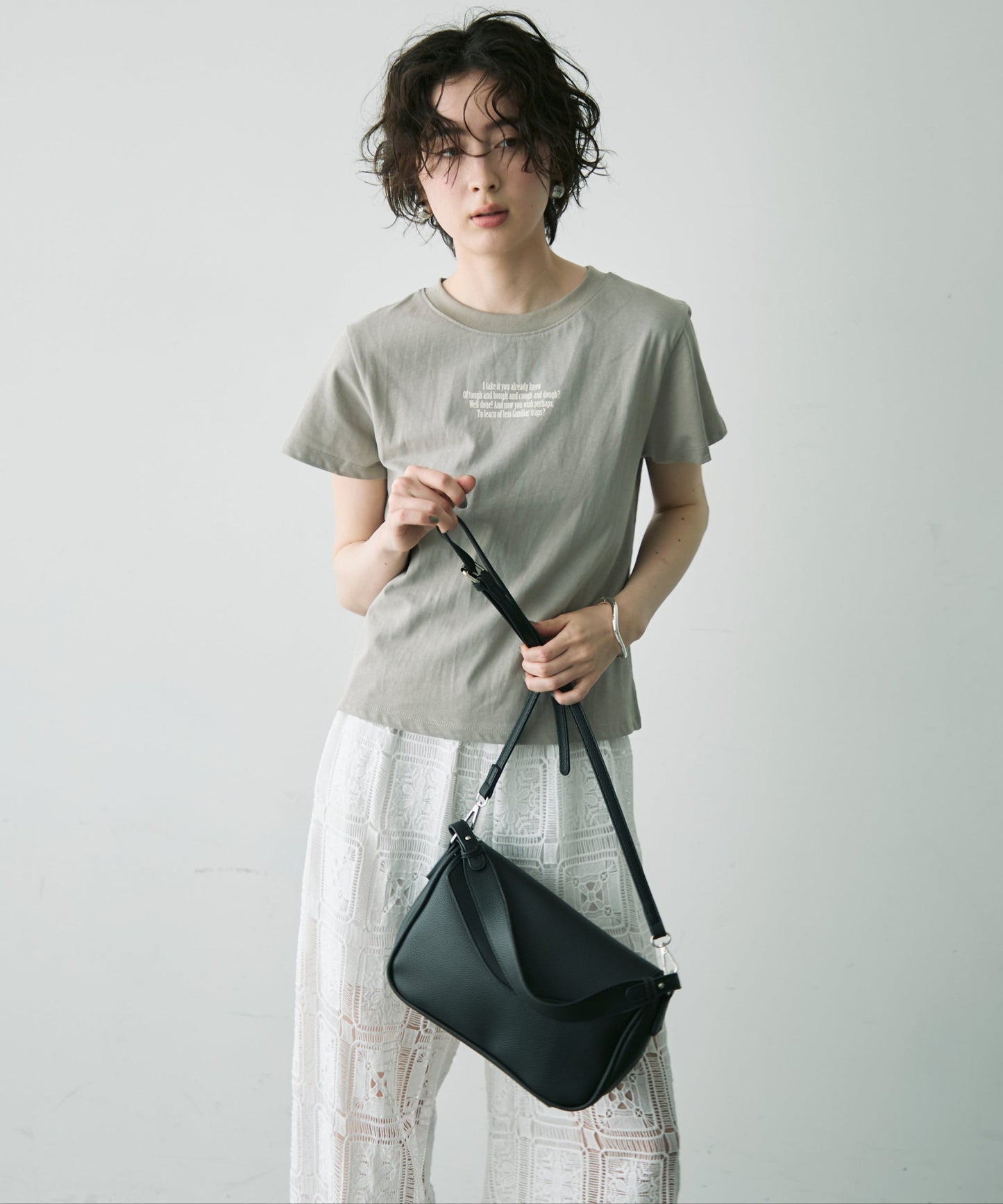 ロゴTシャツ