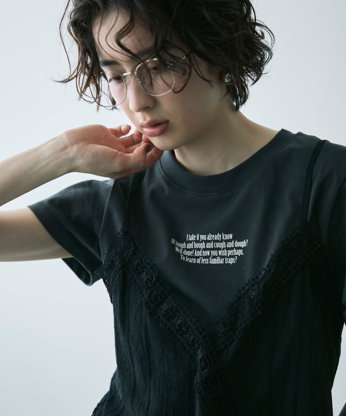 ロゴTシャツ