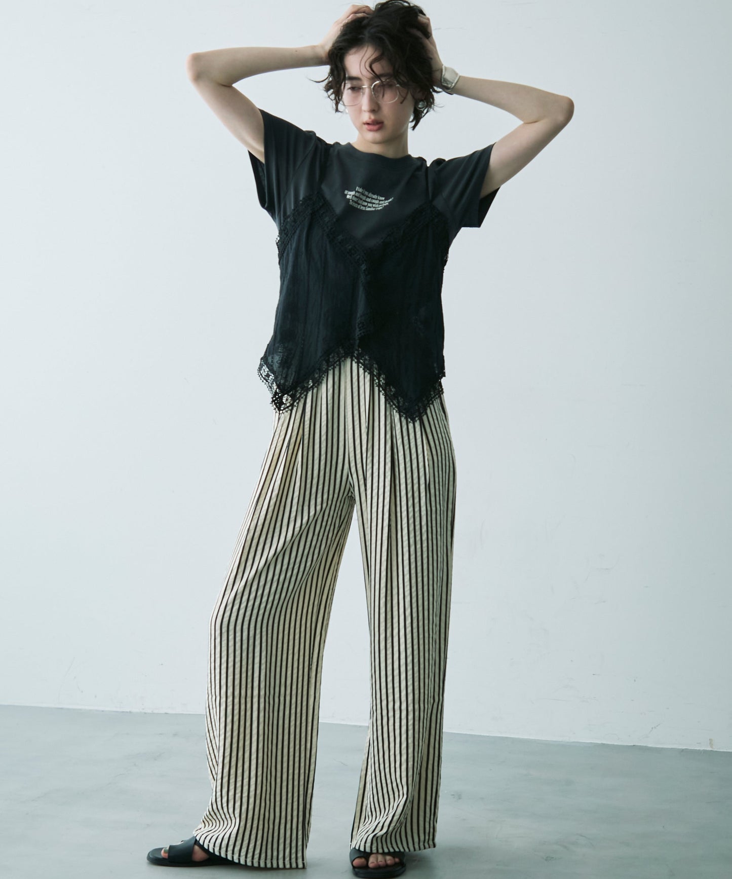 ロゴTシャツ
