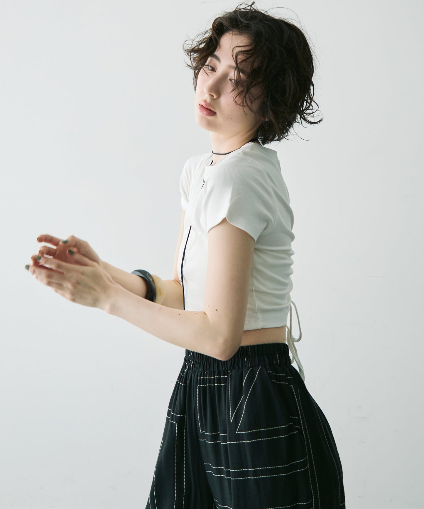 バックスリット開きドロストリブTシャツ