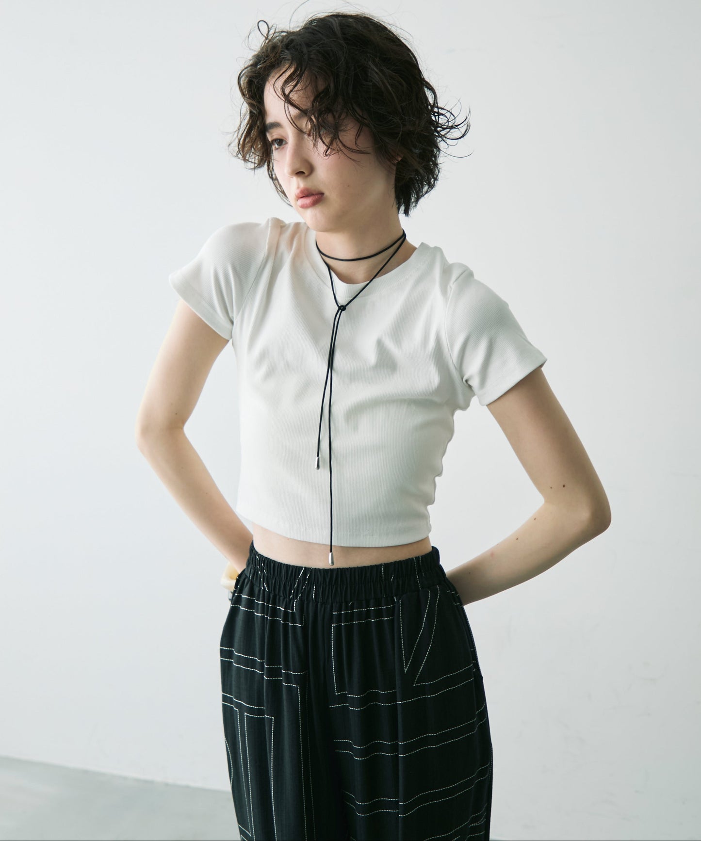 バックスリット開きドロストリブTシャツ