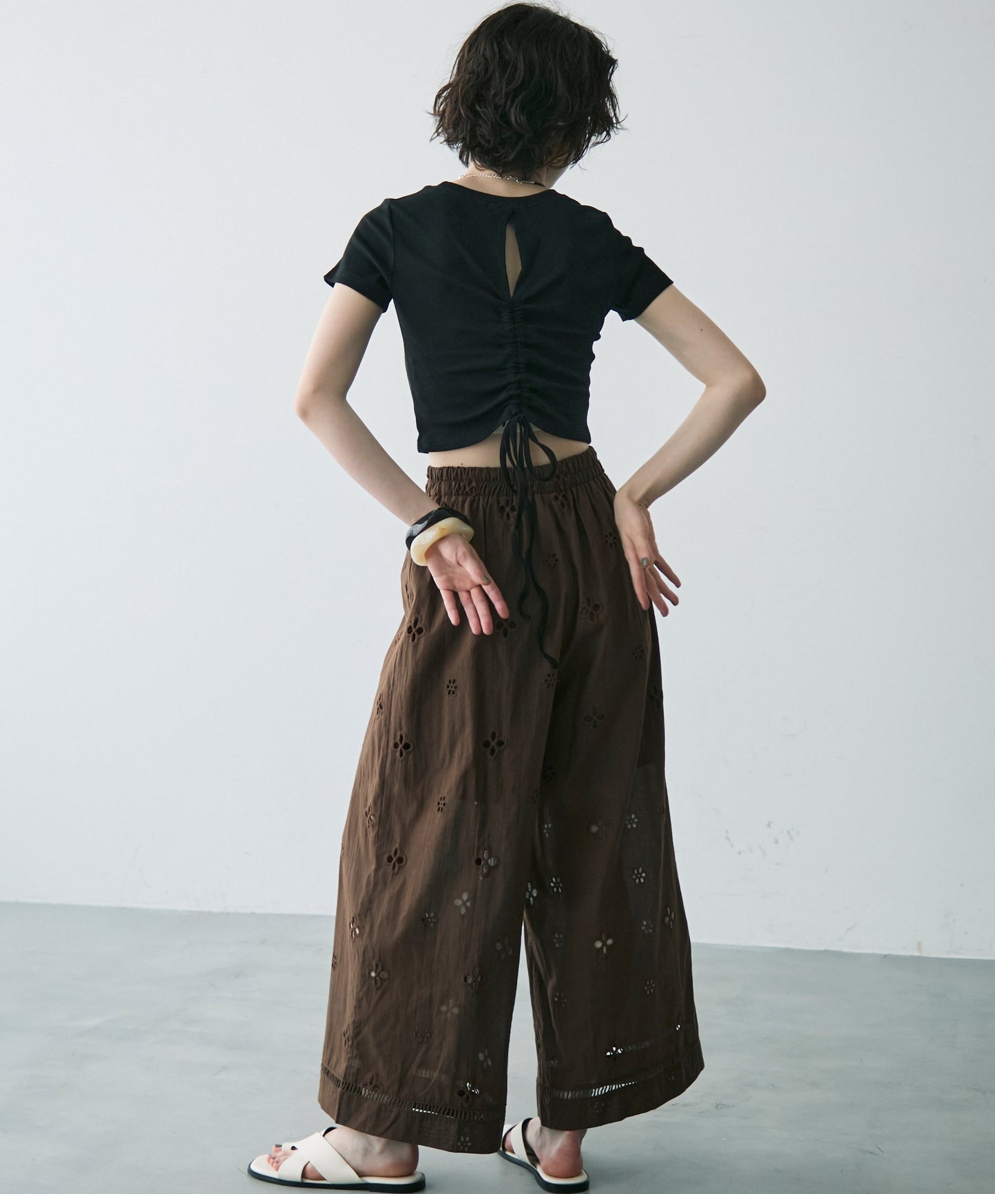バックスリット開きドロストリブTシャツ