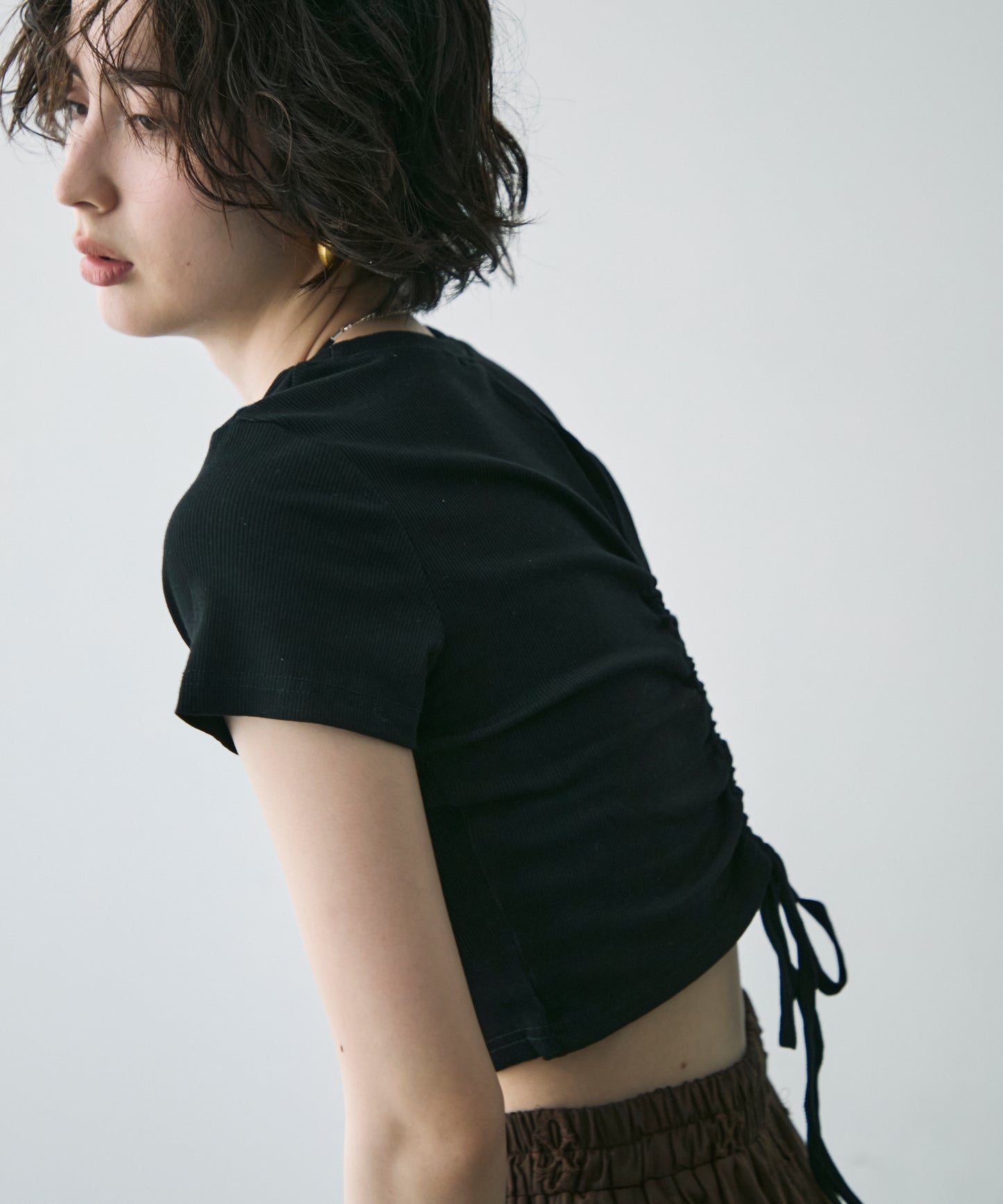 バックスリット開きドロストリブTシャツ