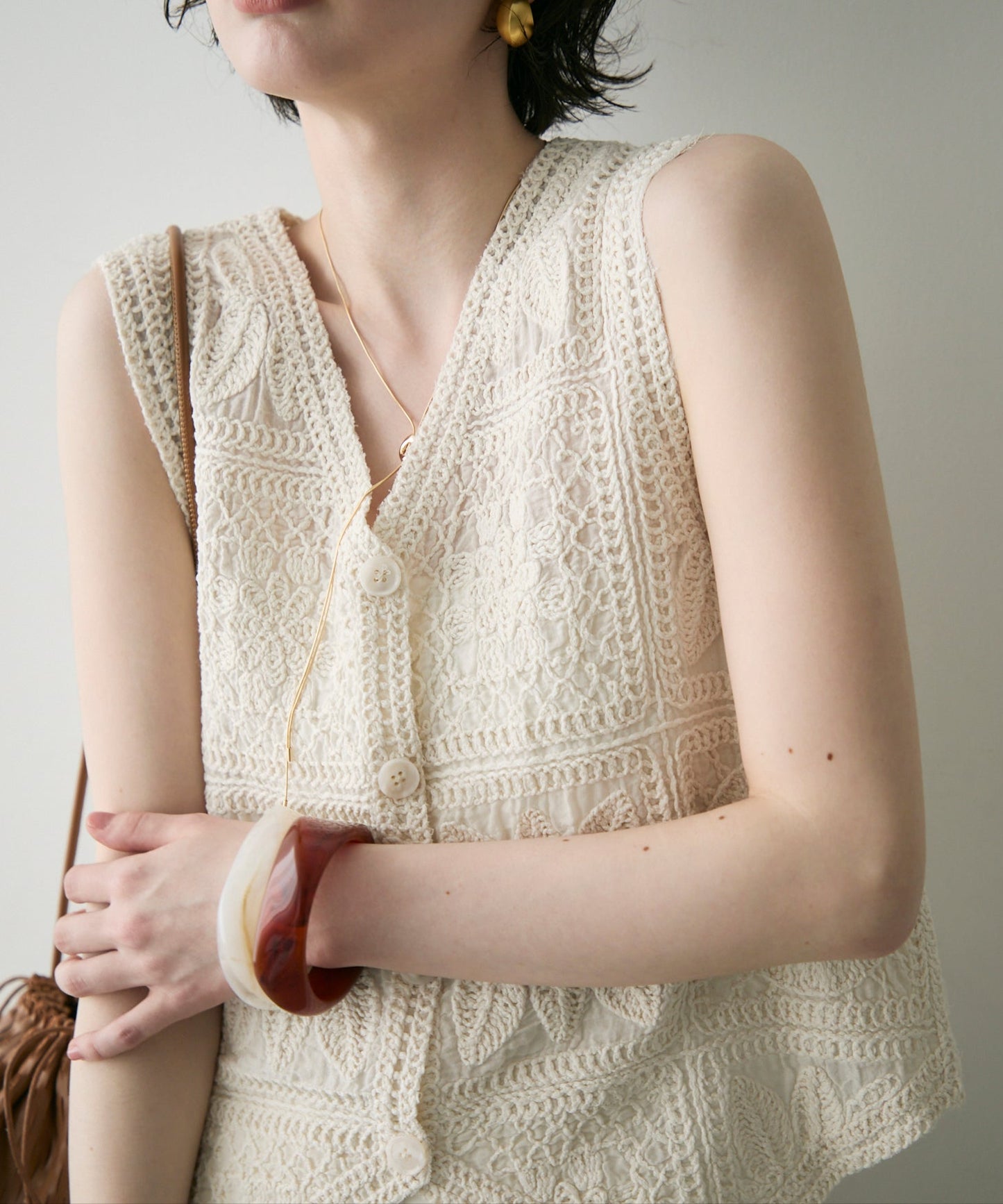 コットン刺繍ベスト