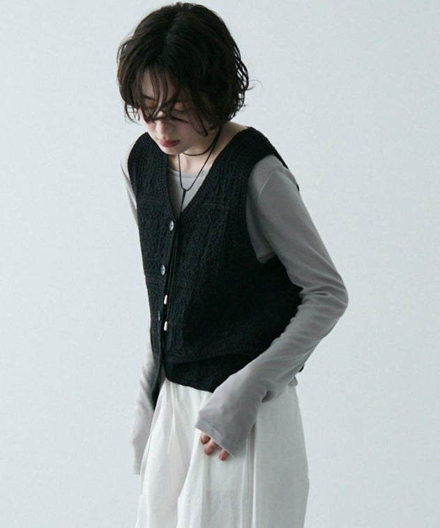 コットン刺繍ベスト