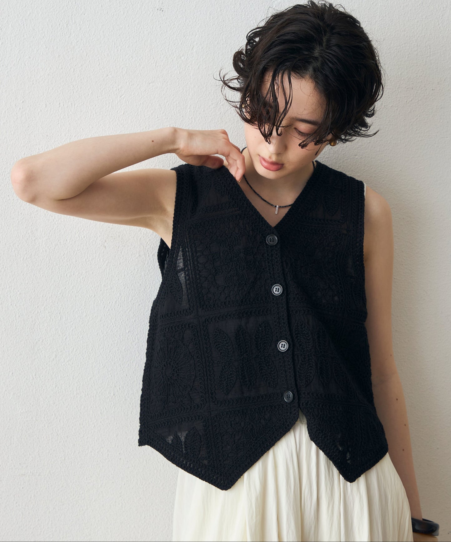コットン刺繍ベスト