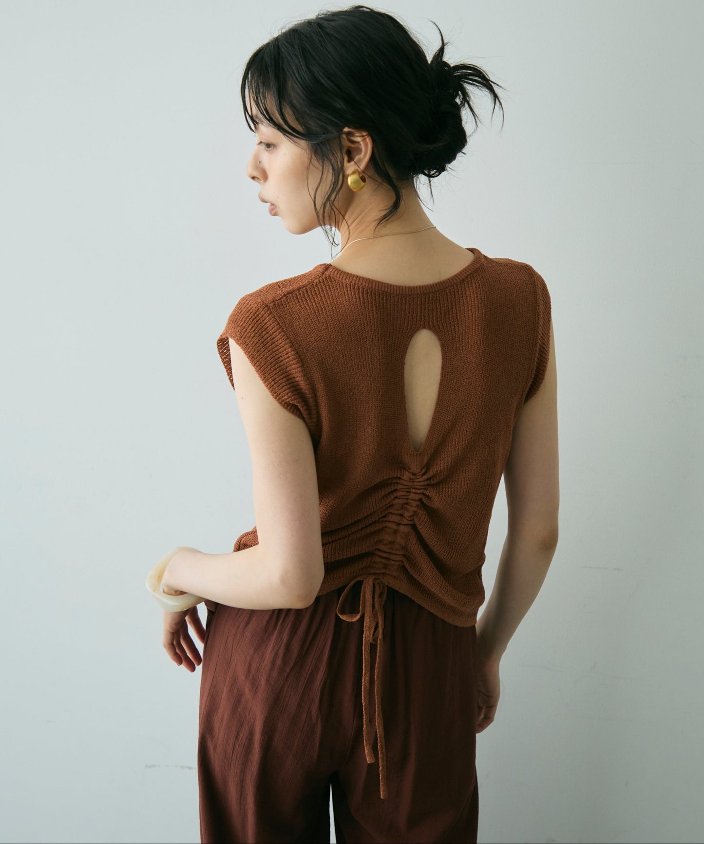 バック開きドロストノースリニット