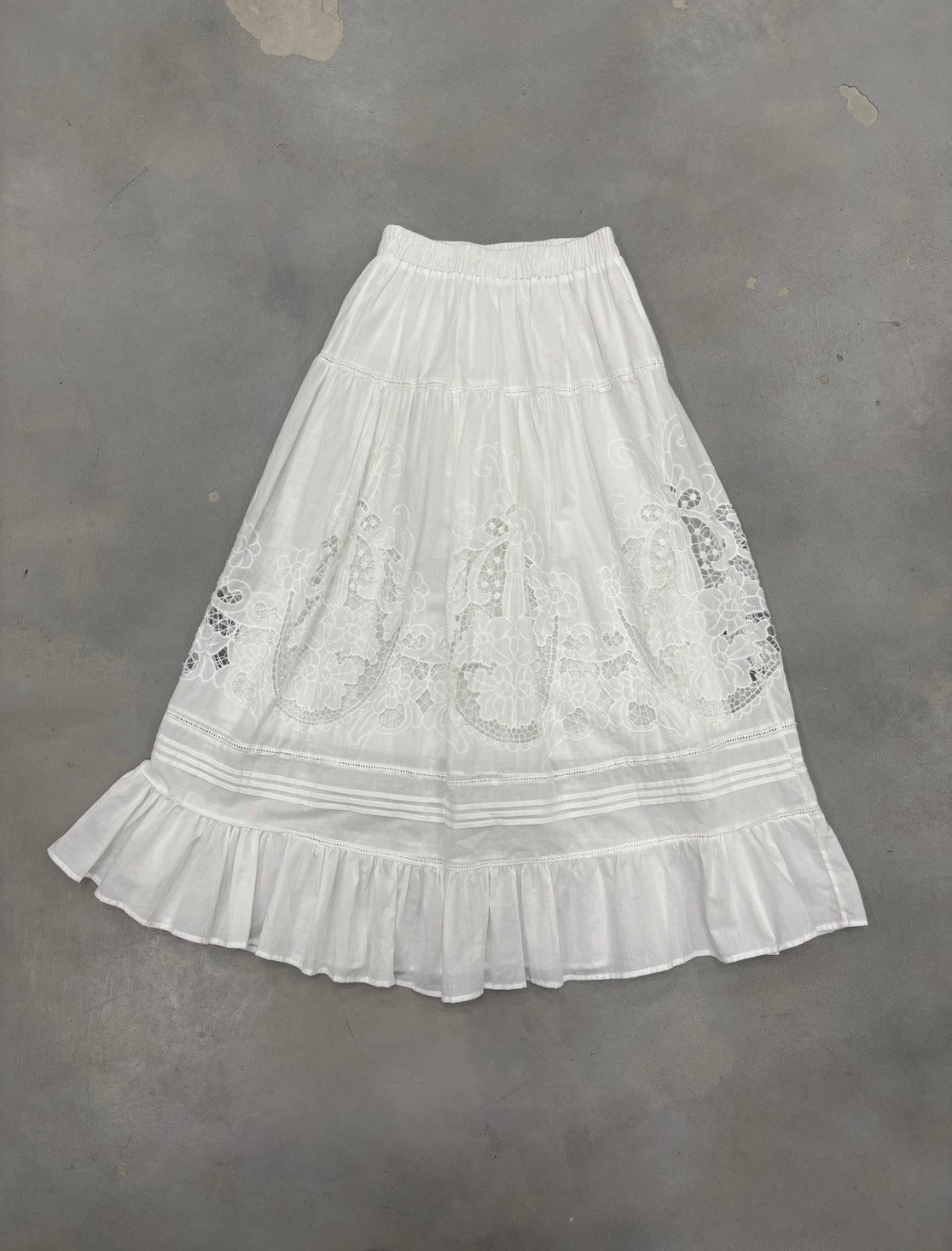 カットワークレースギャザースカート