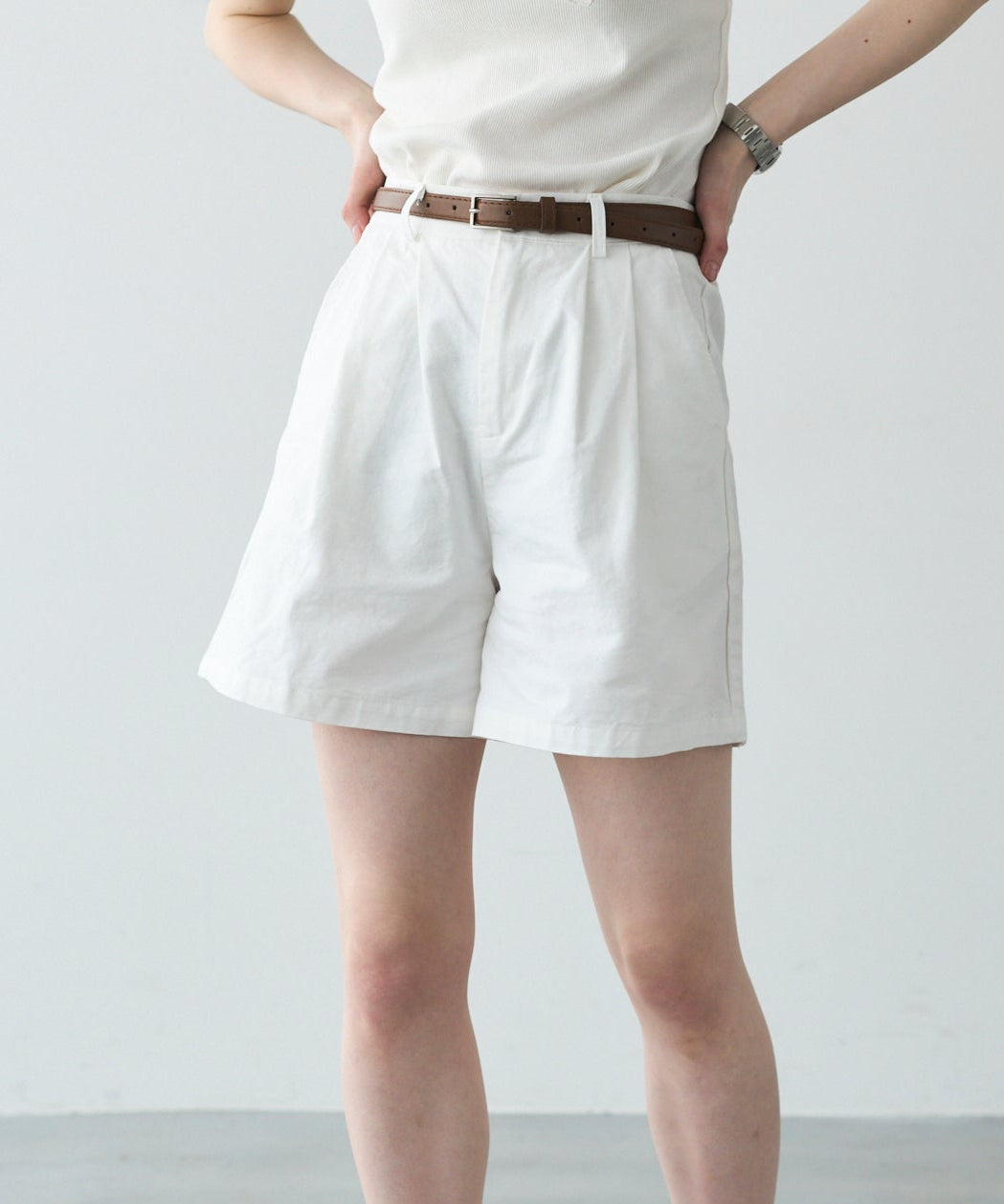 ベルト付きハーフパンツ