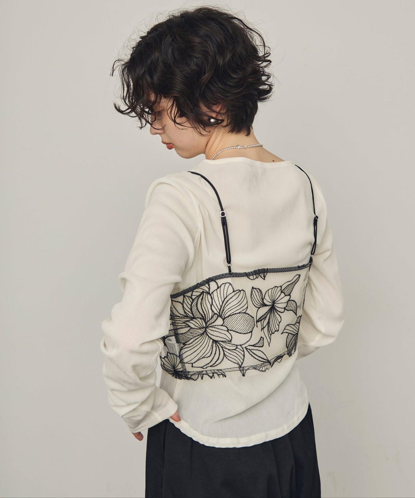 チュール花柄刺繍ビスチェ