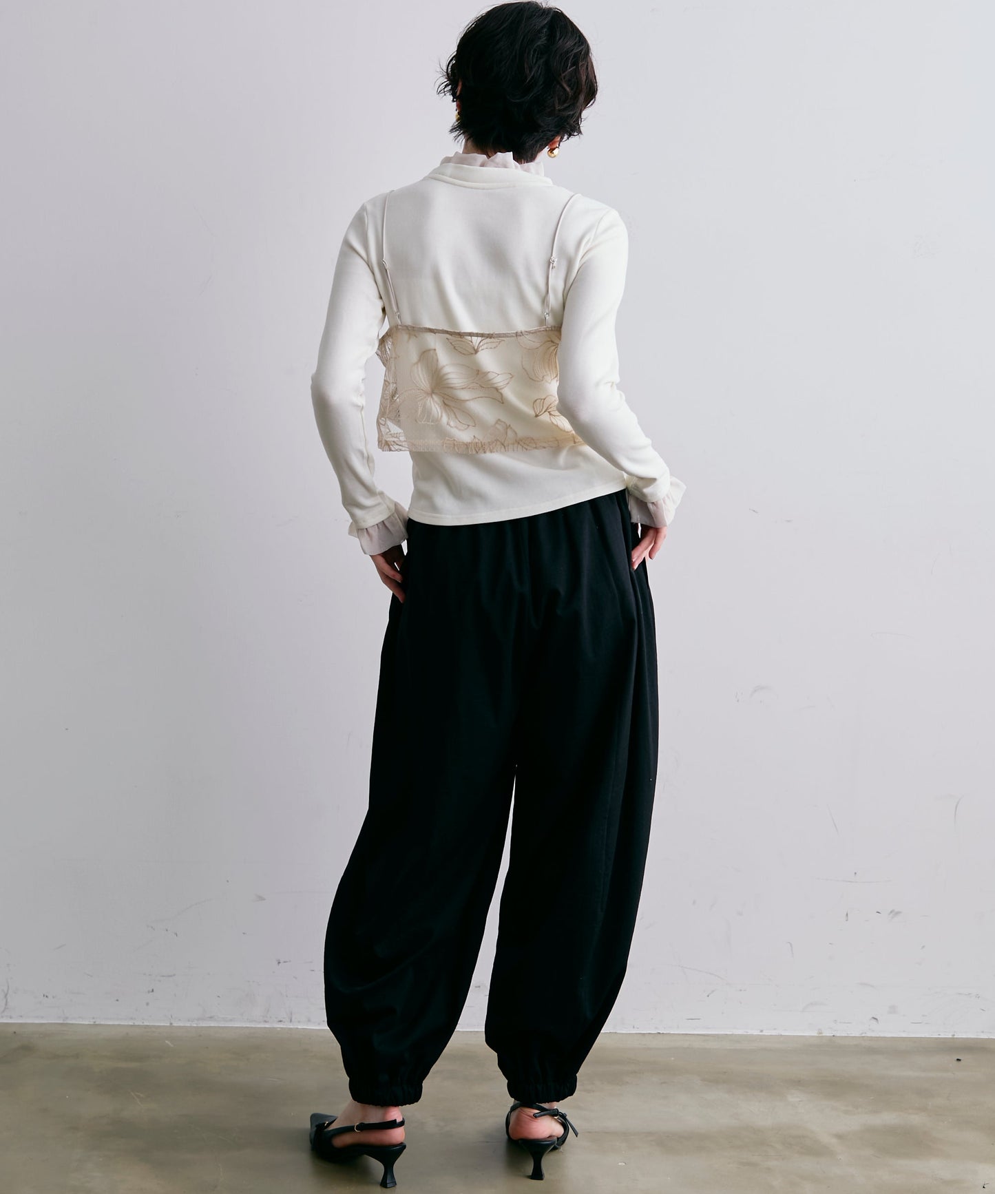 チュール花柄刺繍ビスチェ