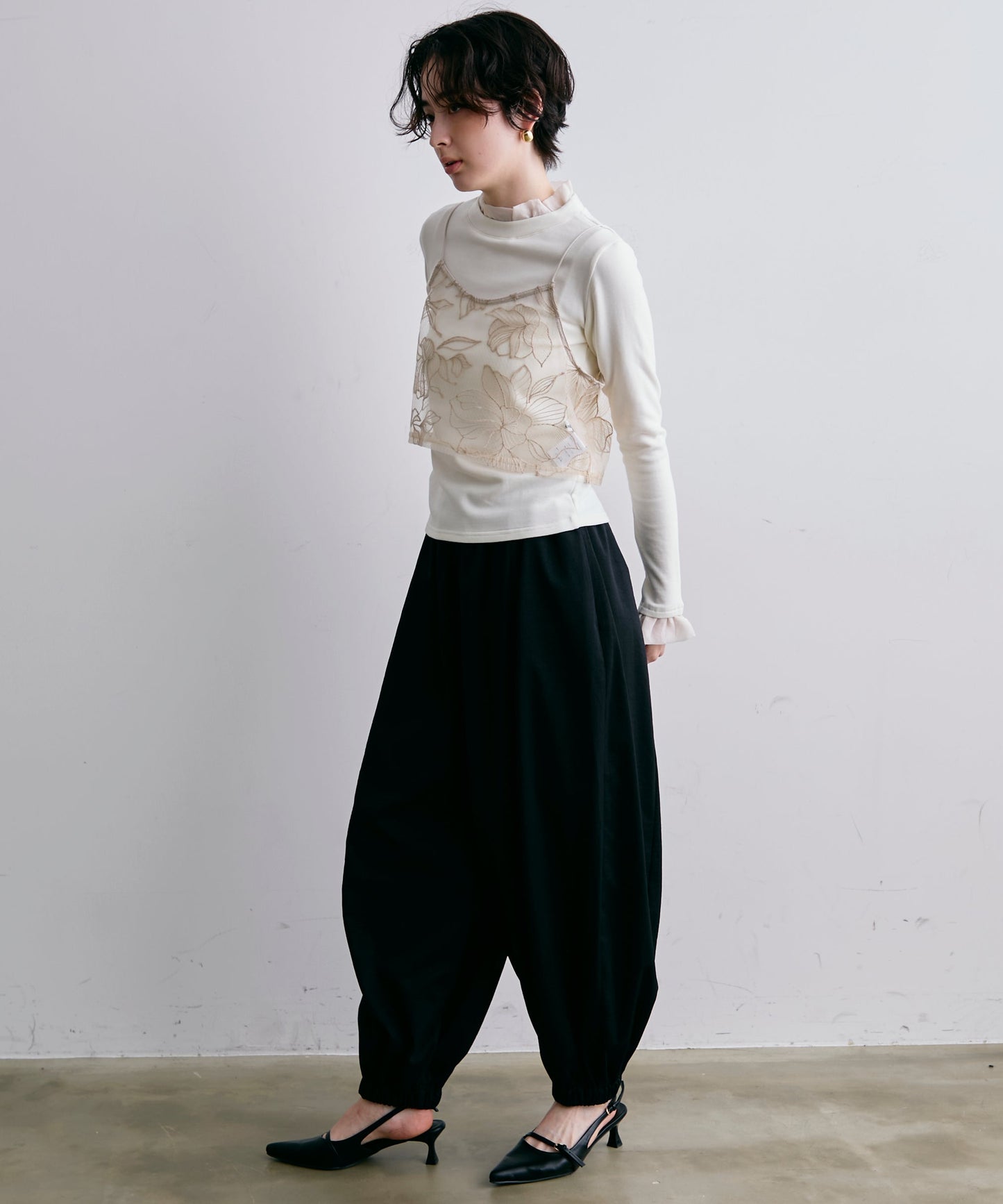 チュール花柄刺繍ビスチェ