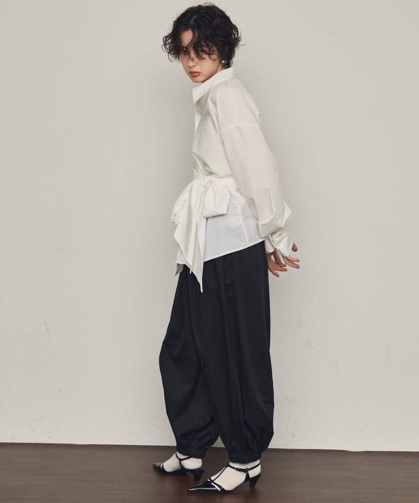 ウエストアシメリボン長袖シャツ