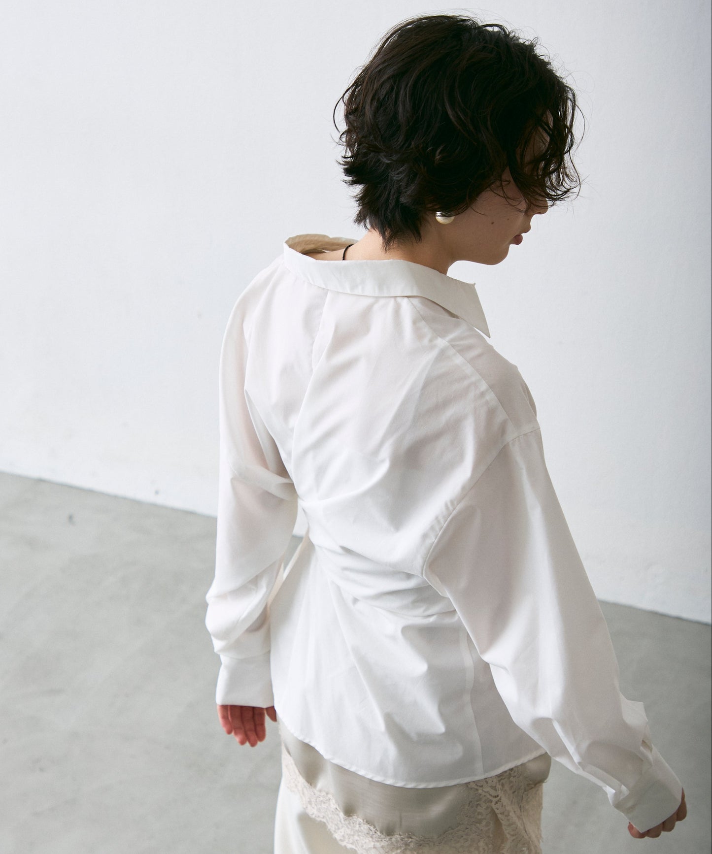 ウエストアシメリボン長袖シャツ