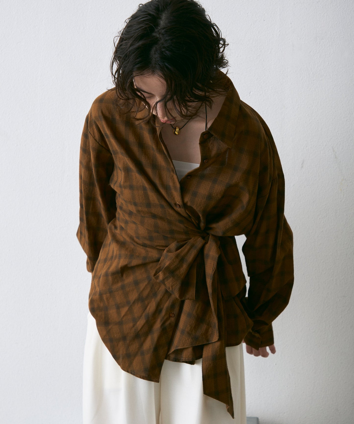 ウエストアシメリボン長袖シャツ