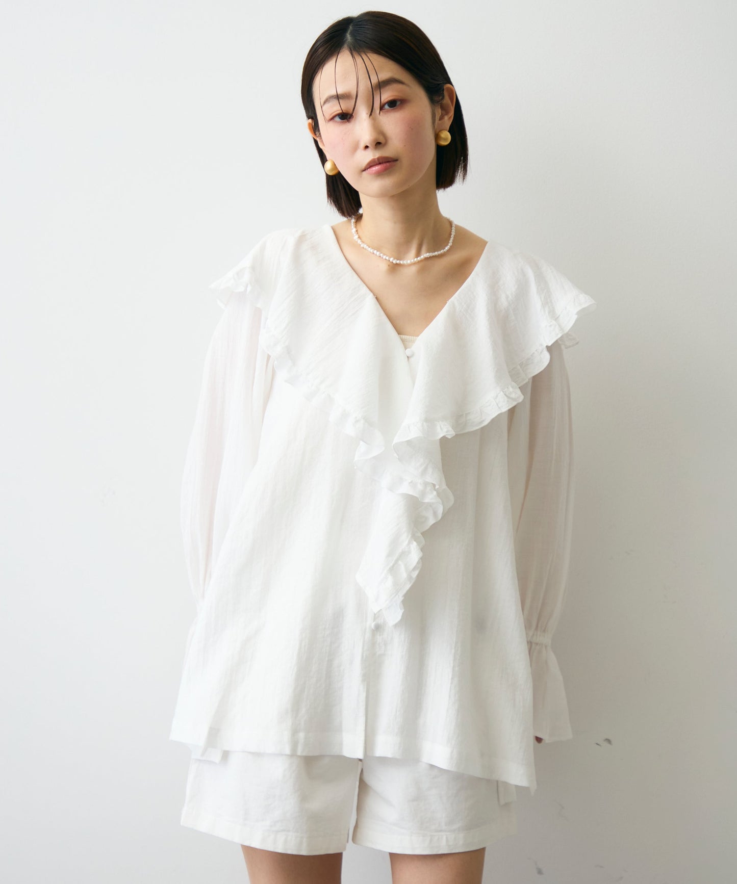 ラッフルカラーフリルブラウス