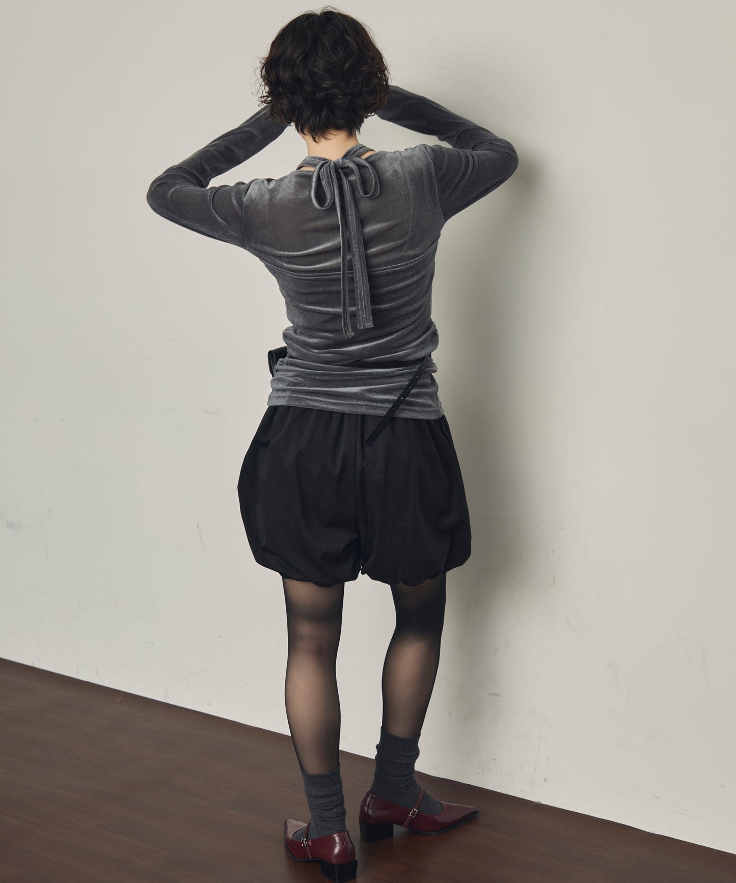 シアーベロアホルターネックレイヤードロンT
