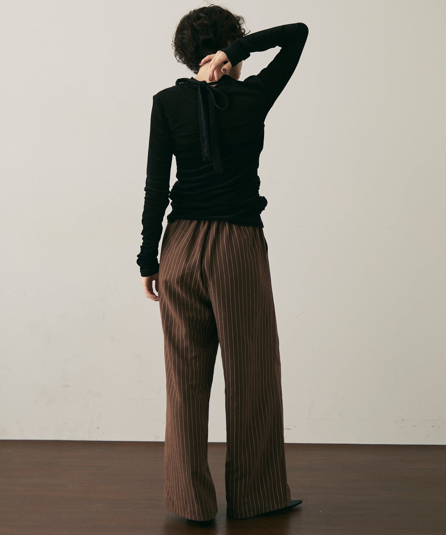 シアーフロッキーホルターネックレイヤードロンT