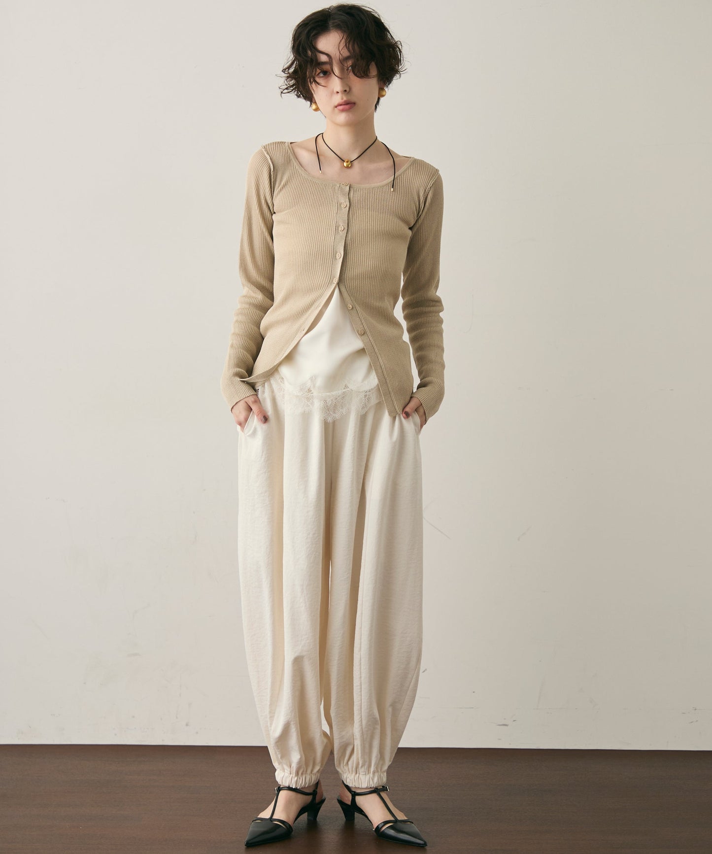 メタリックラウンドネックリブカーディガン