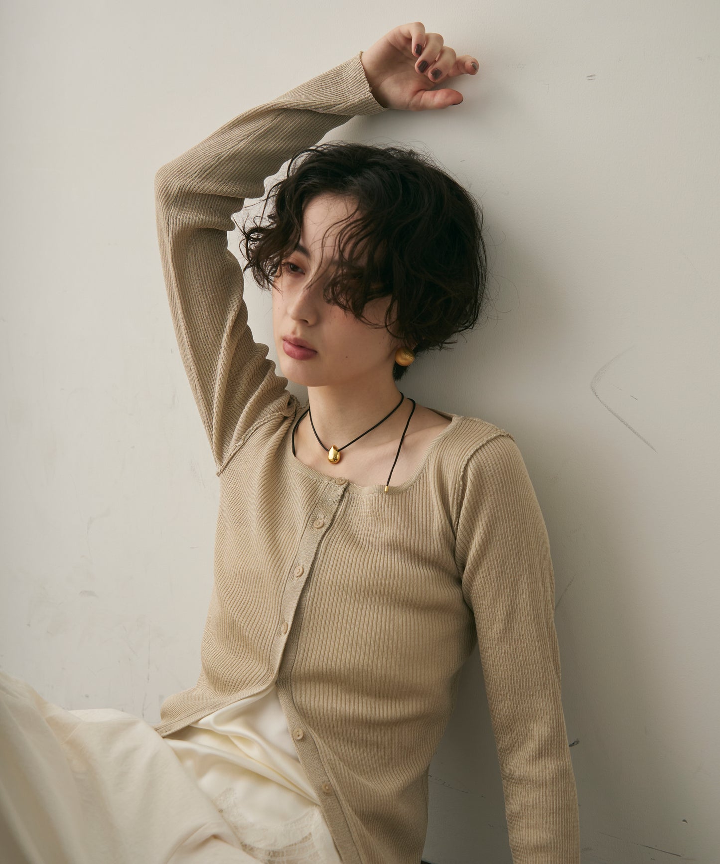 メタリックラウンドネックリブカーディガン