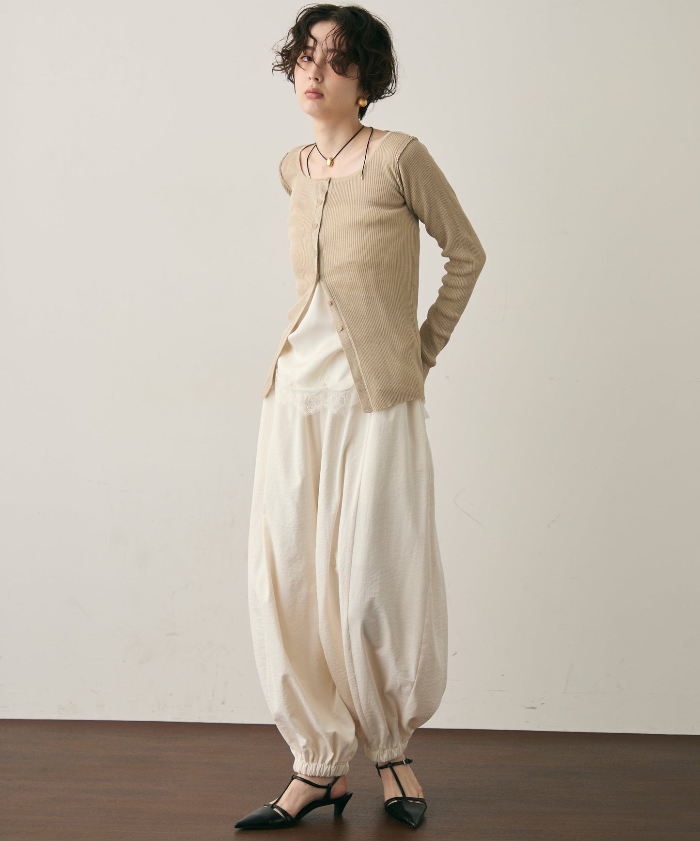 メタリックラウンドネックリブカーディガン