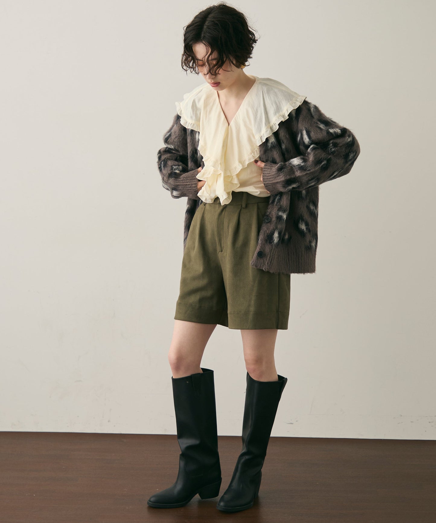 モヘアタッチレオパード柄Vネックカーディガン