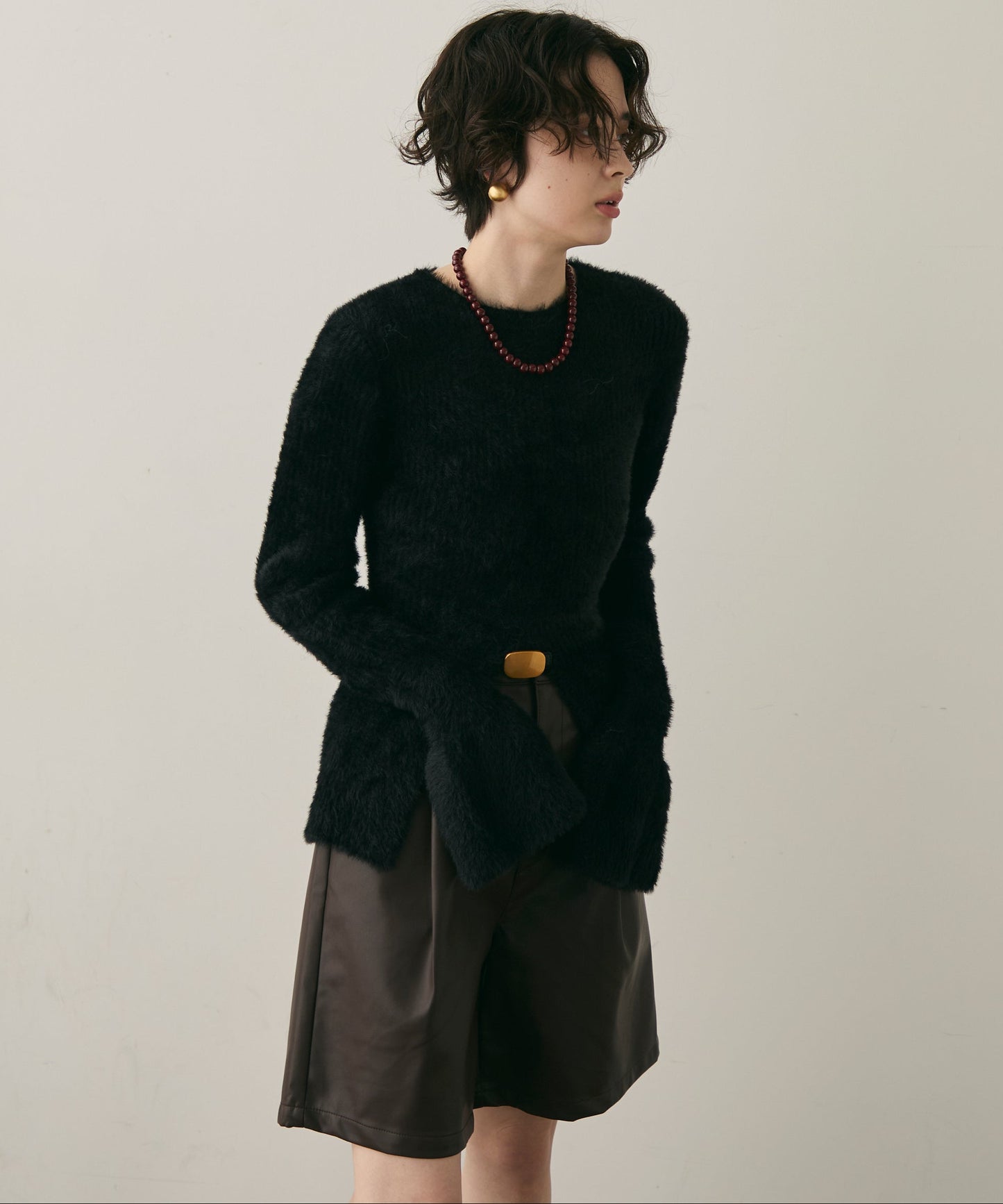 シャギーベルスリーブスリットプルオーバー