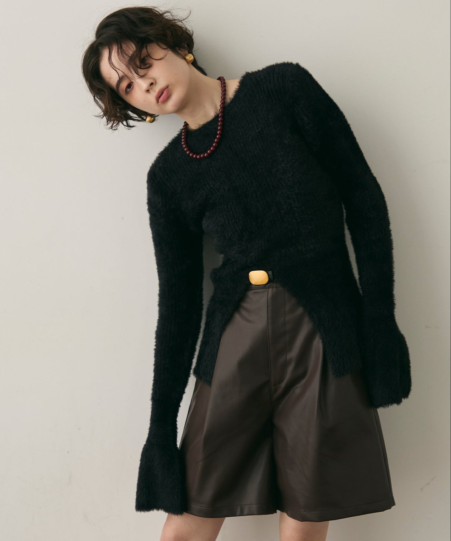 シャギーベルスリーブスリットプルオーバー