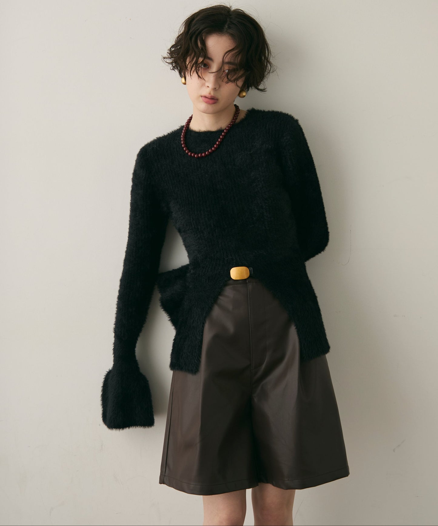 シャギーベルスリーブスリットプルオーバー