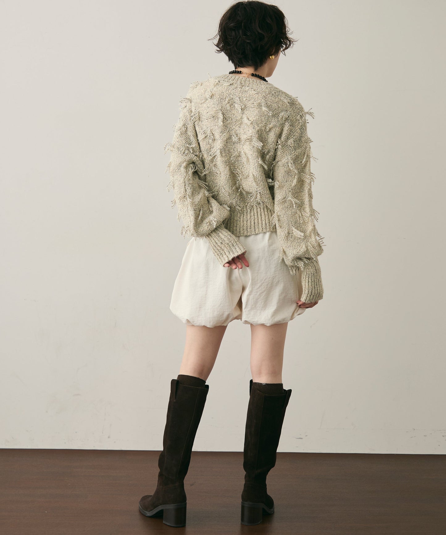 ランダムフリンジパフスリーブプルオーバー