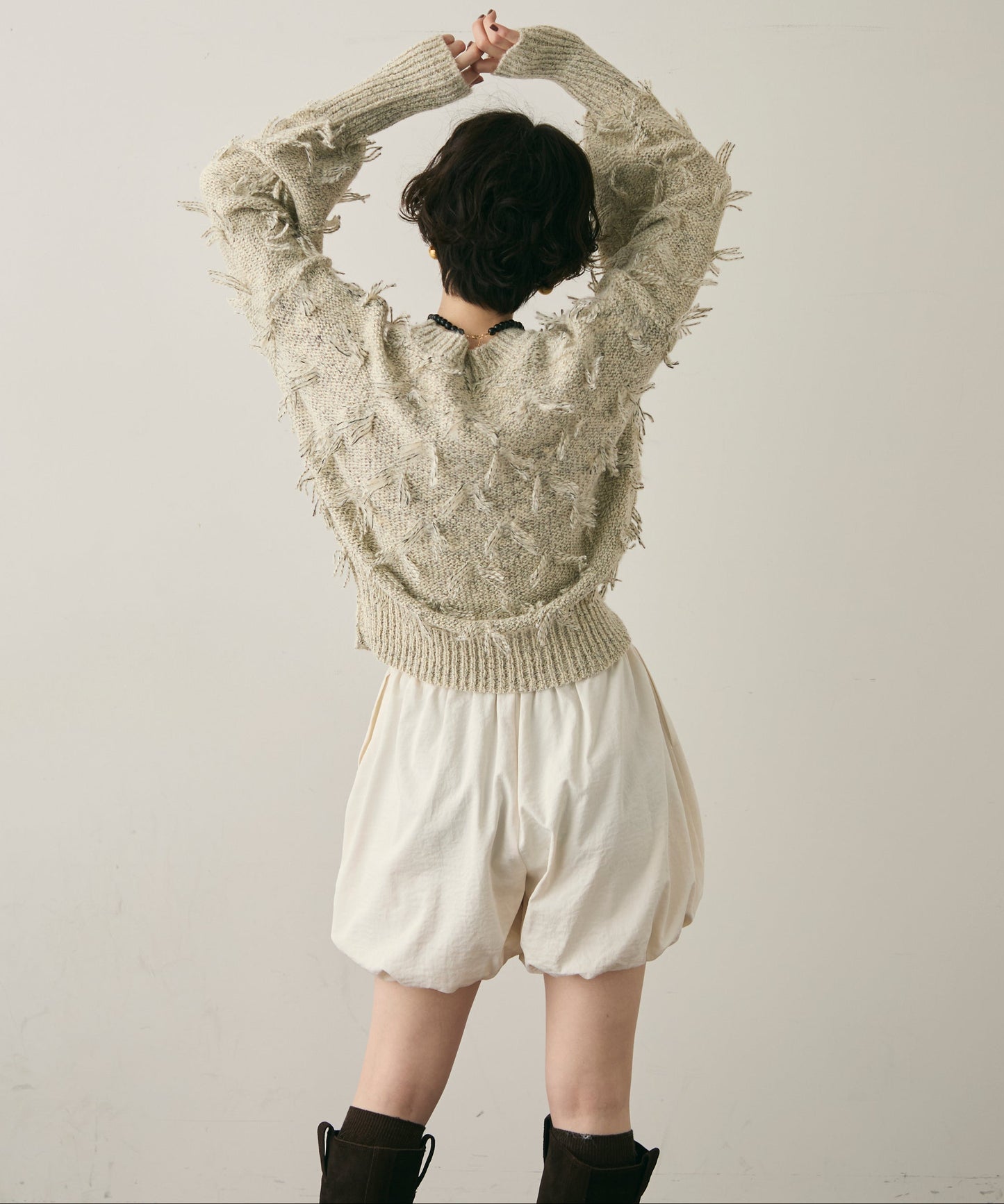 ランダムフリンジパフスリーブプルオーバー