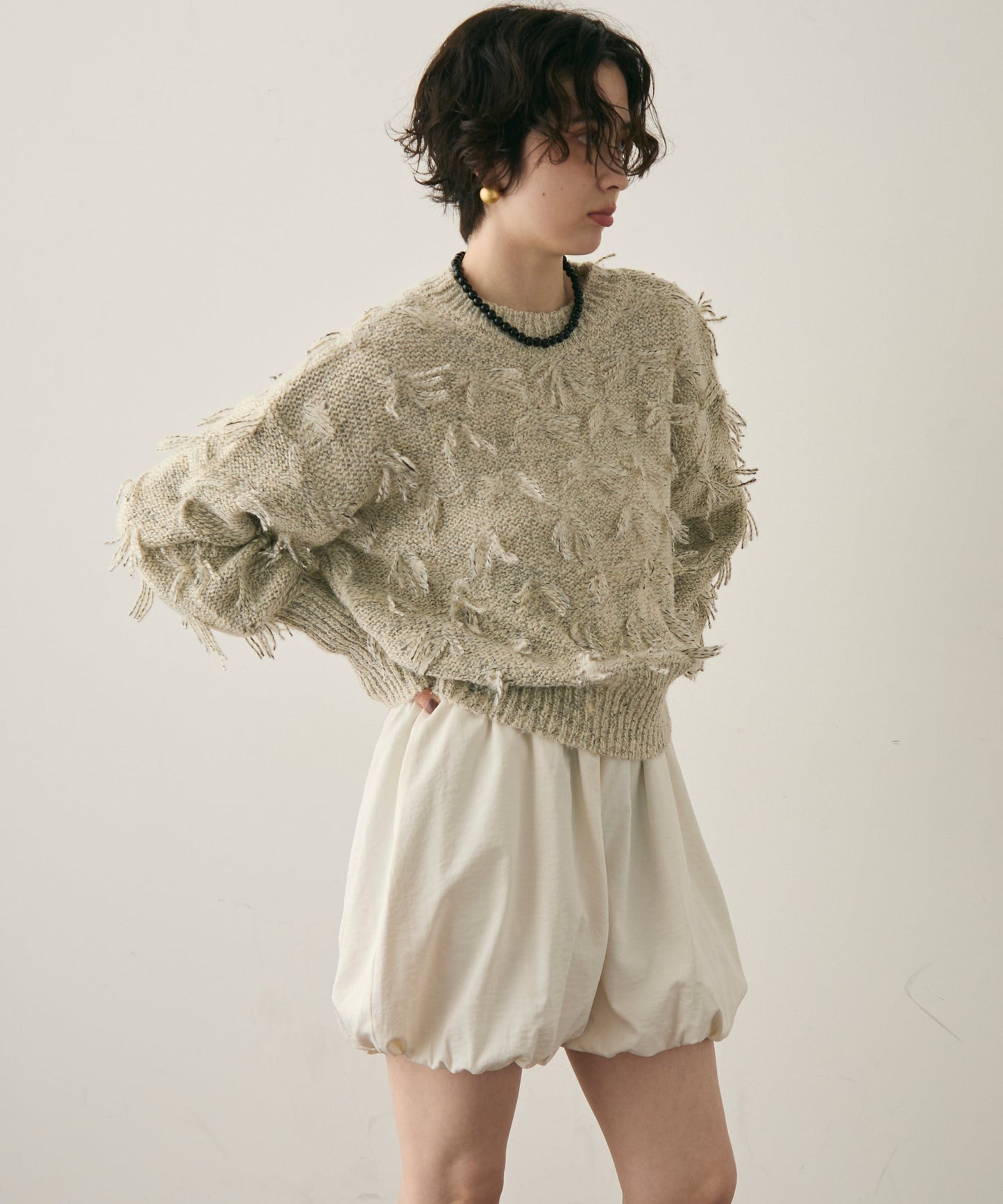 ランダムフリンジパフスリーブプルオーバー