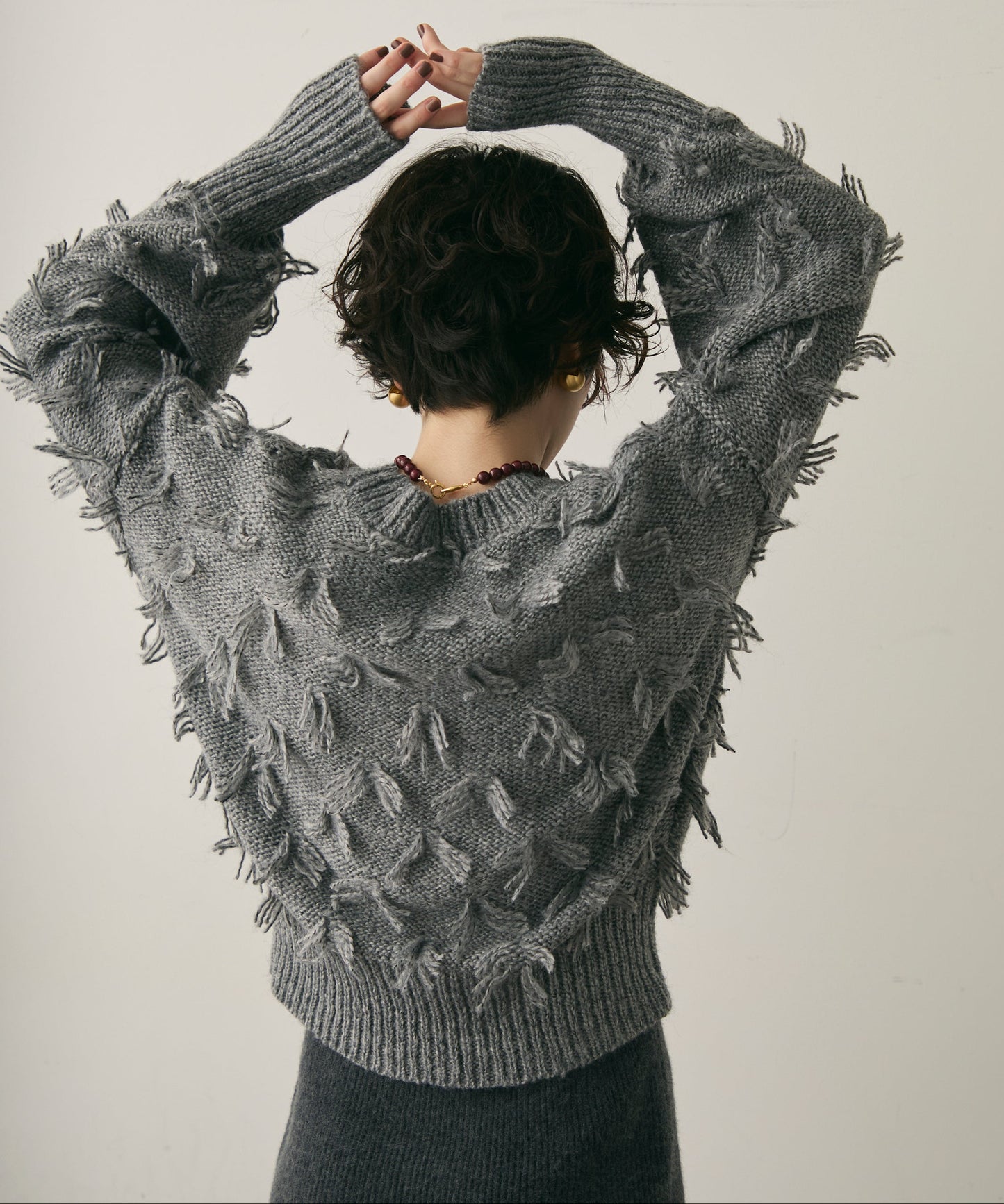 ランダムフリンジパフスリーブプルオーバー
