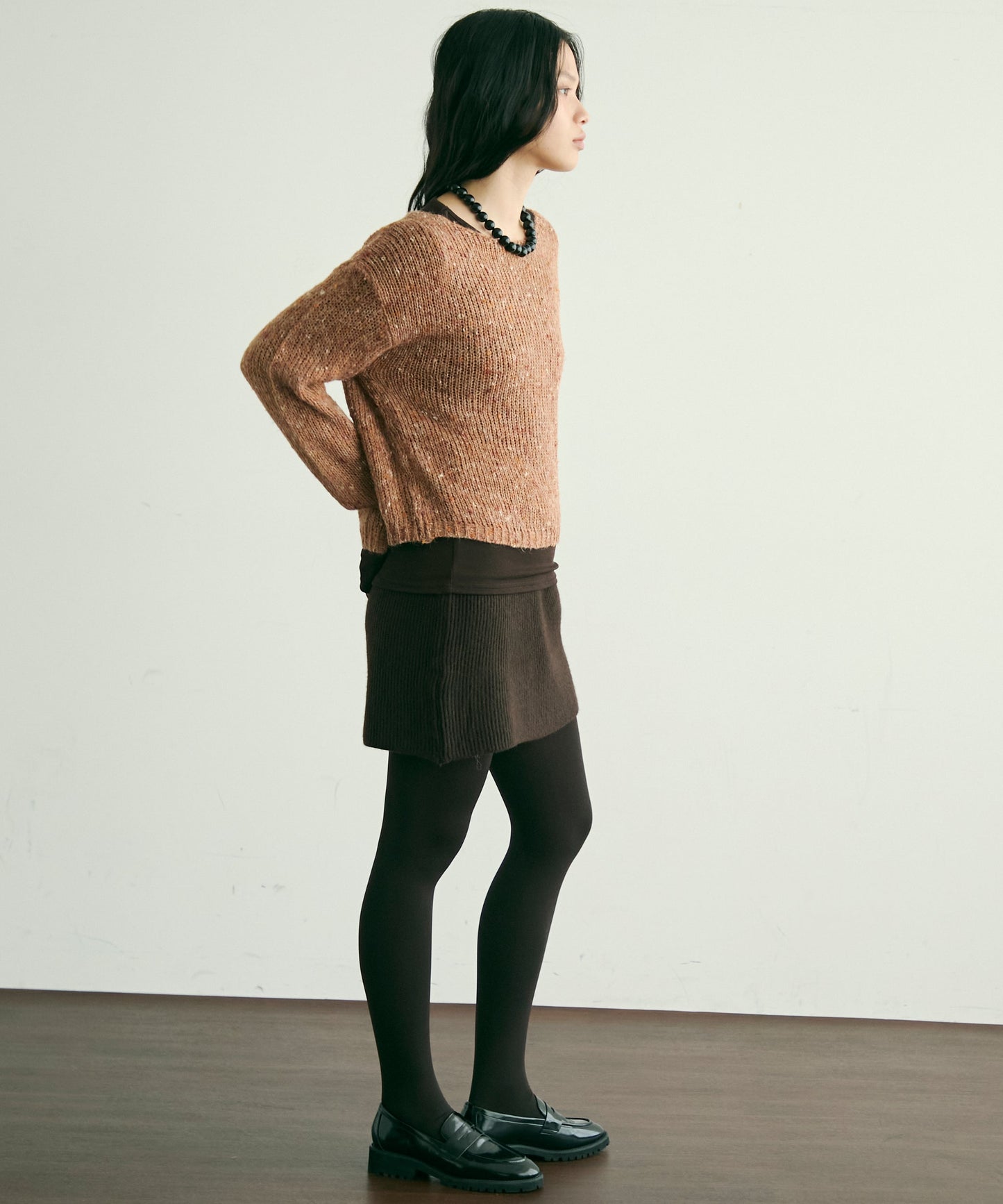 シュシュ付きモヘアライクネットニット