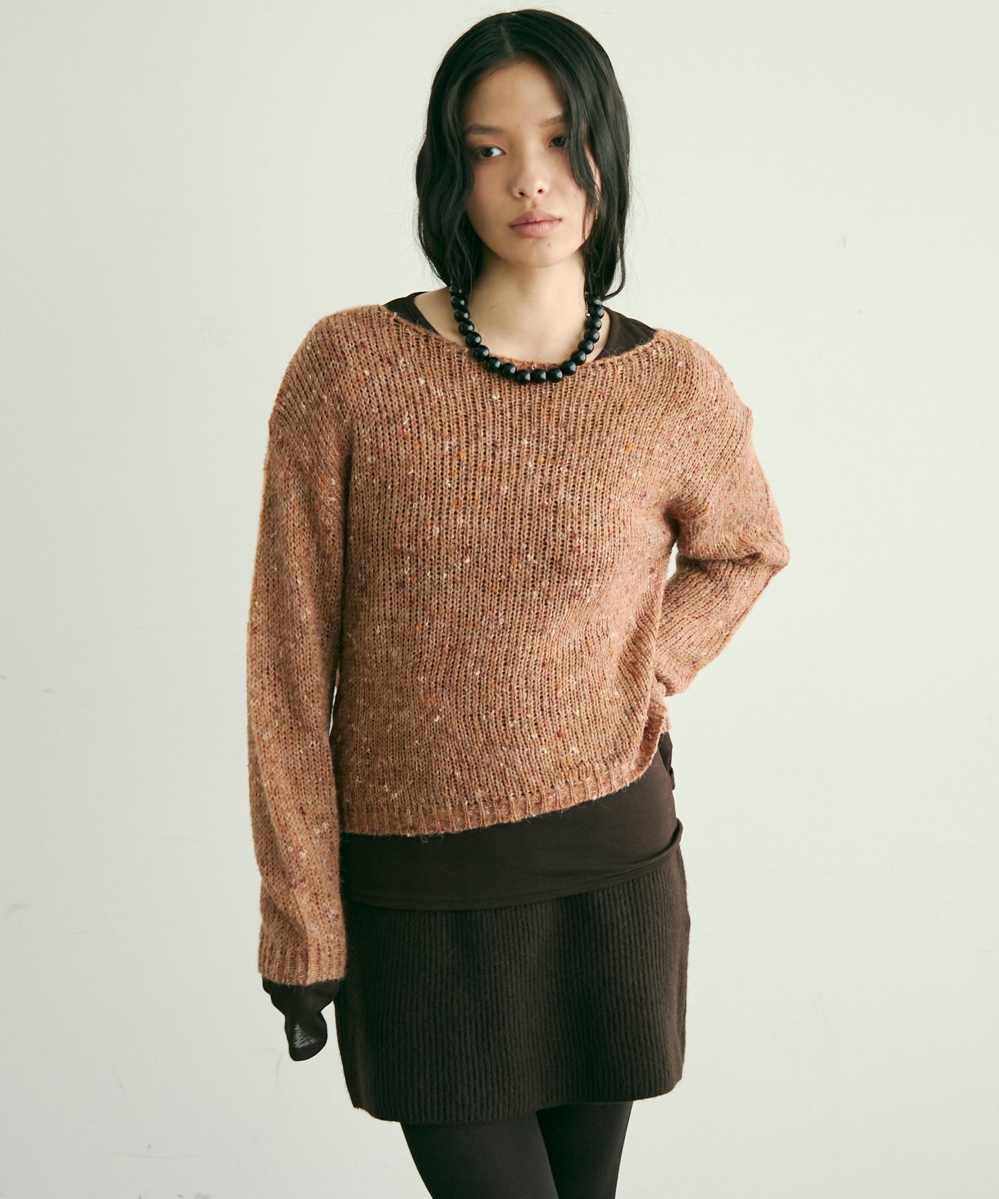 シュシュ付きモヘアライクネットニット