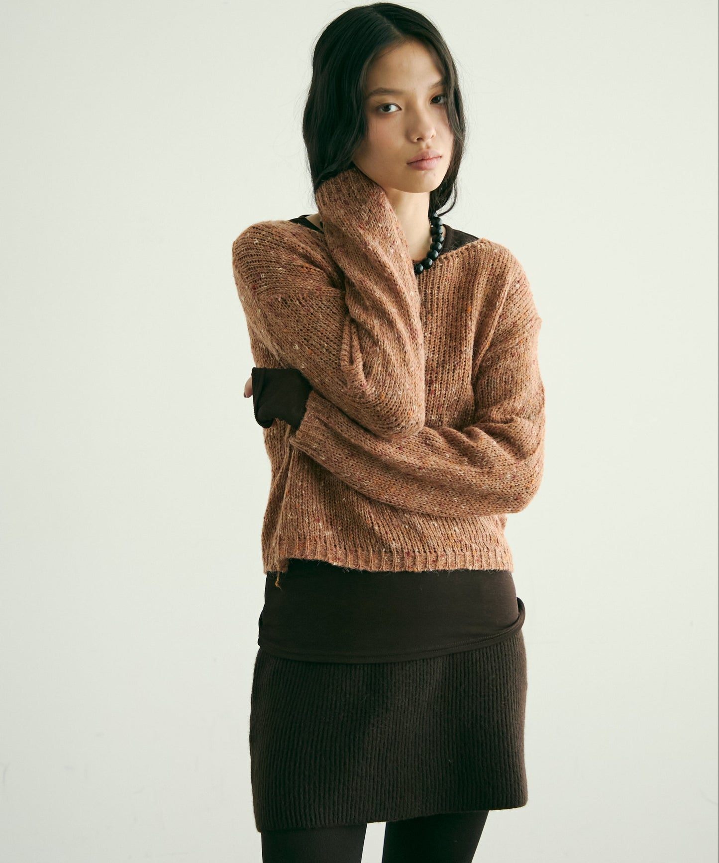 シュシュ付きモヘアライクネットニット