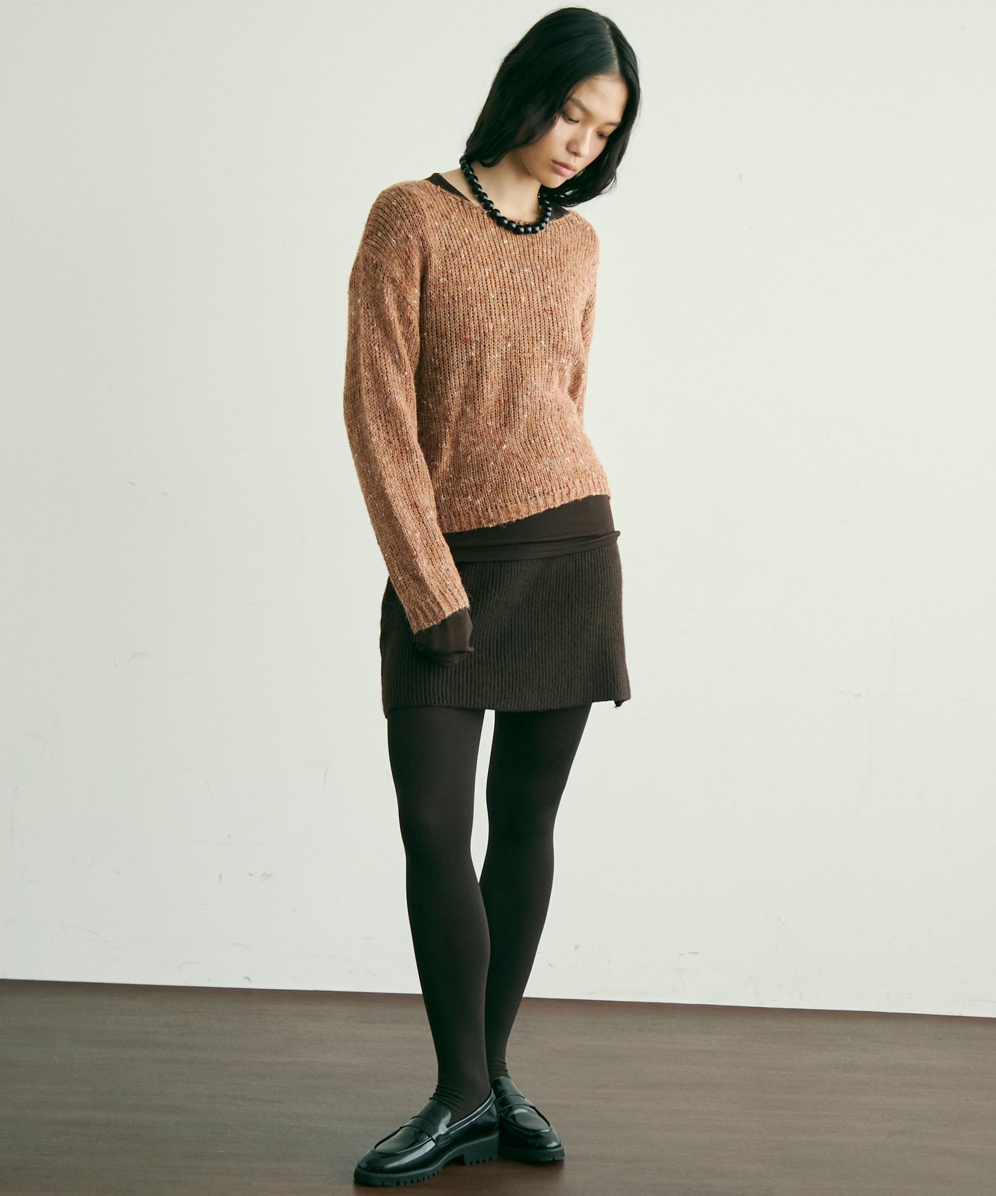 シュシュ付きモヘアライクネットニット