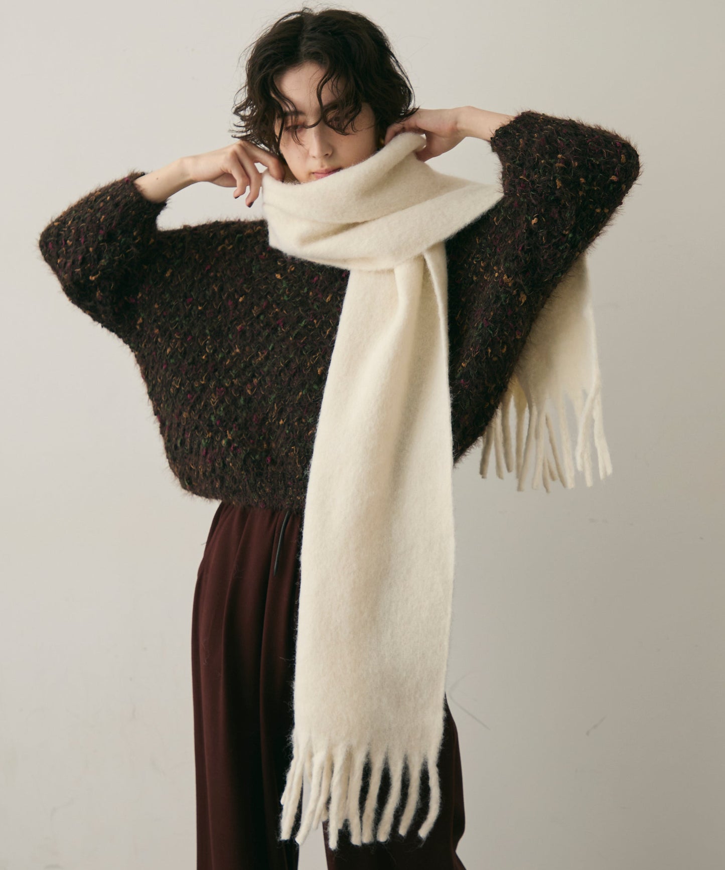 カラーネップルーズニット