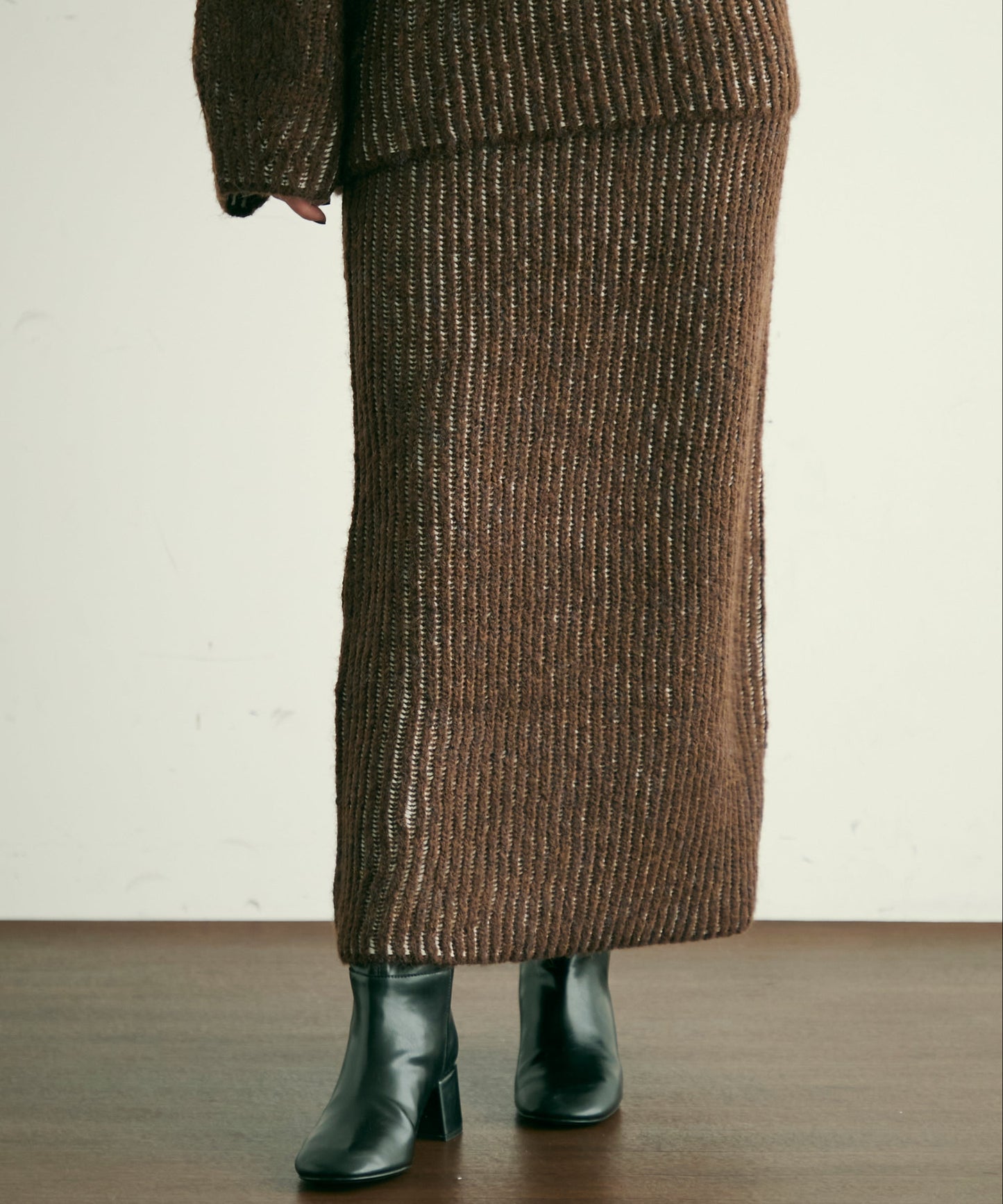 両畦ストライプアルパカタッチタイトスカート