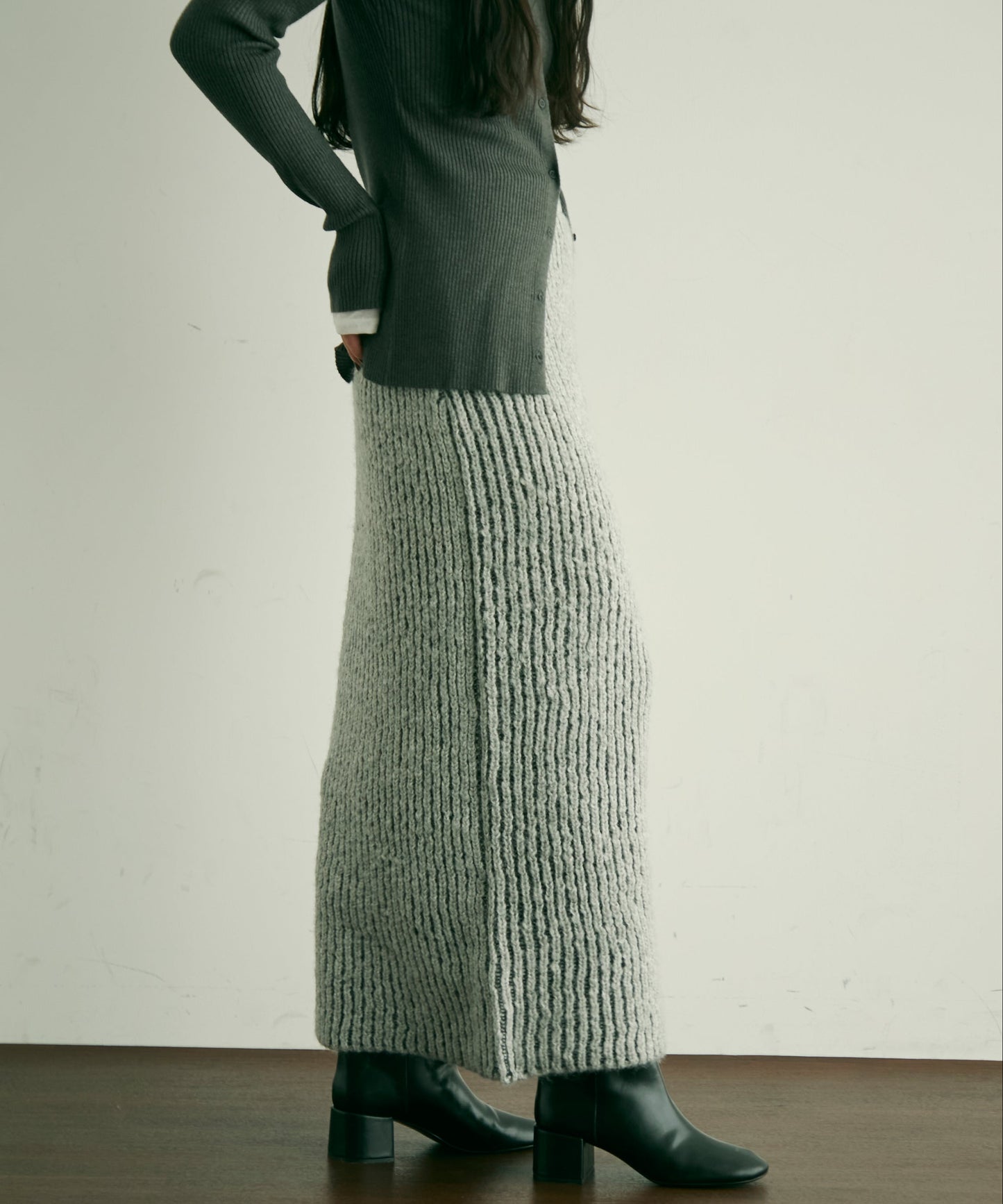 両畦ストライプアルパカタッチタイトスカート