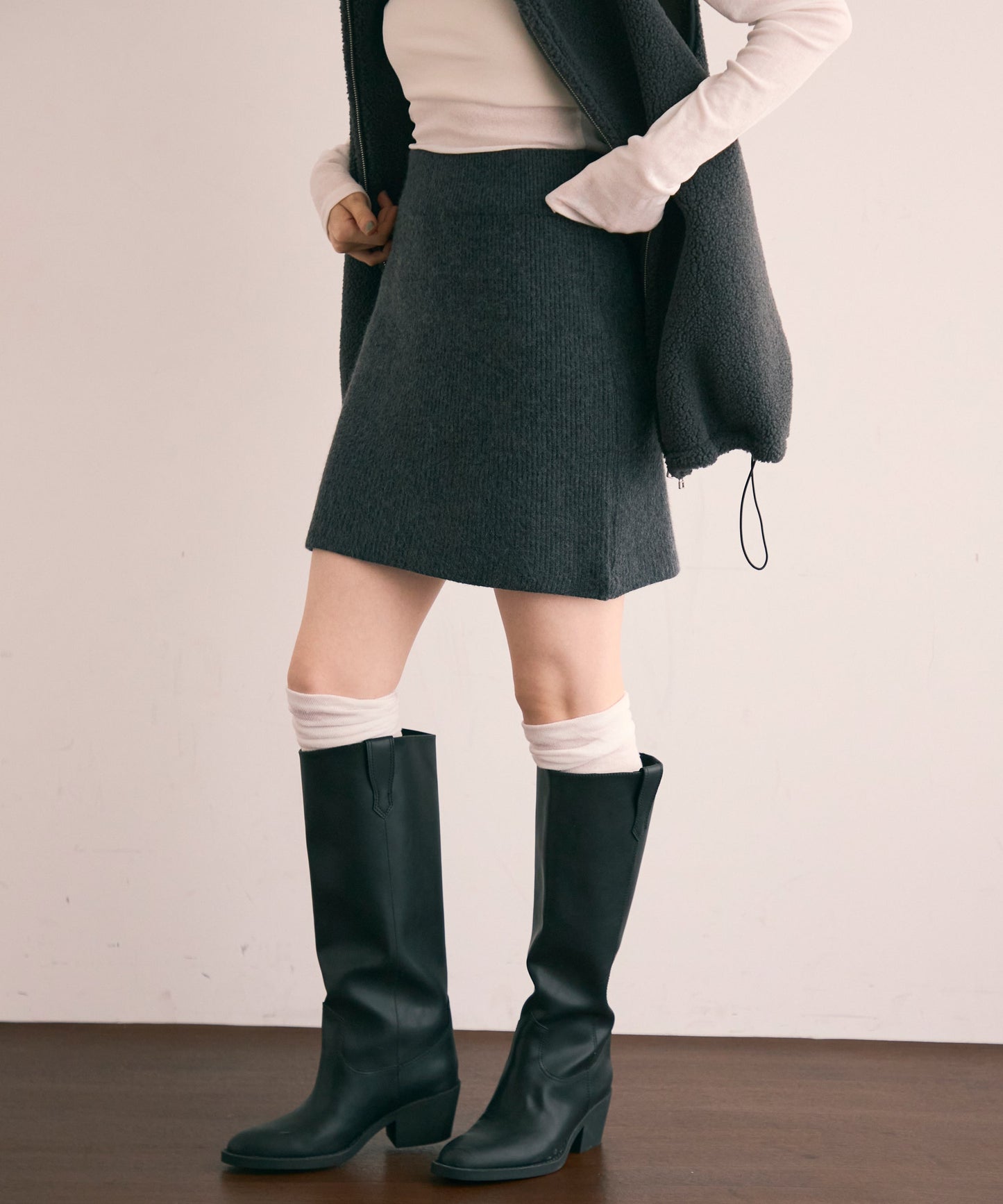 ニットミニスカート