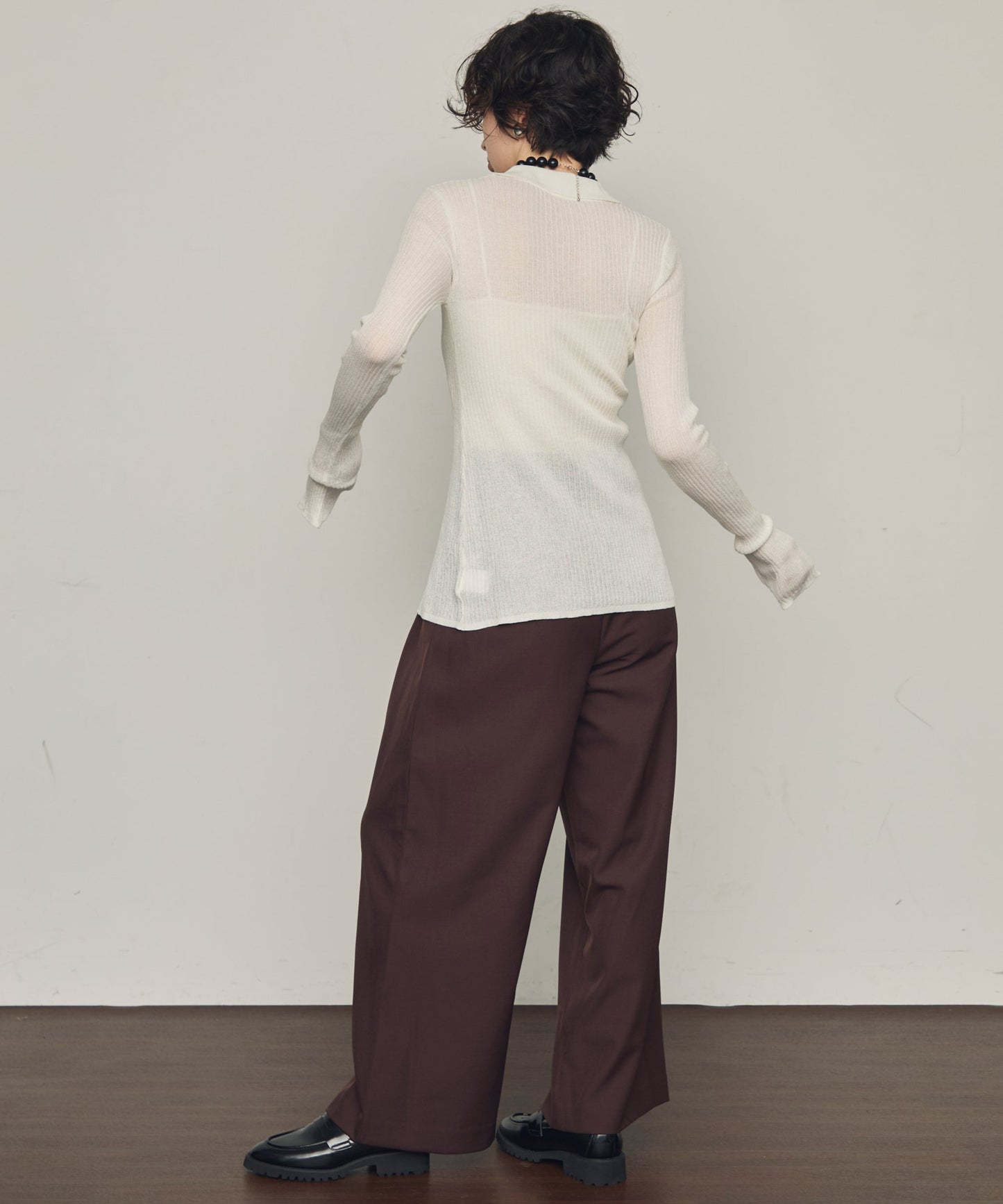 TPUツイルスカーフ付きタックパンツ