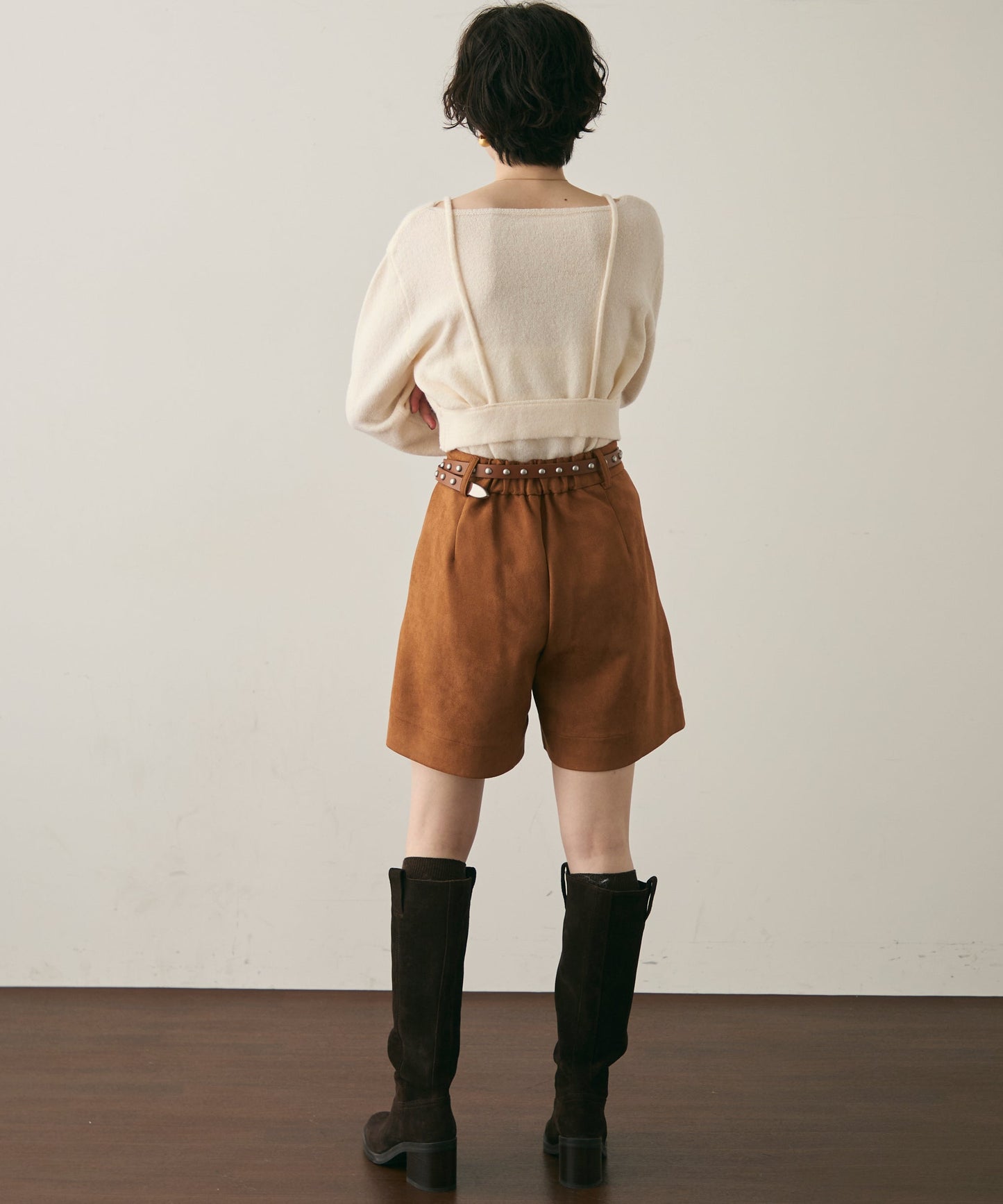 スエードライクタックハーフパンツ