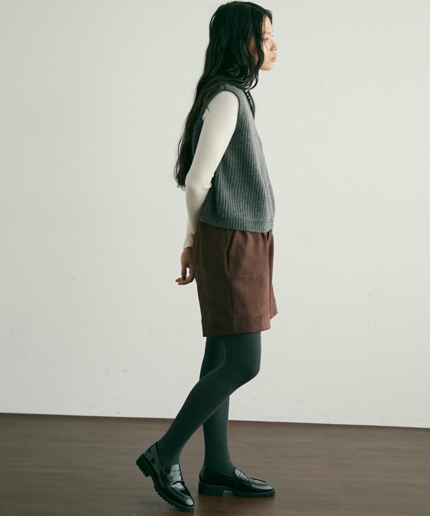 スエードライクタックハーフパンツ